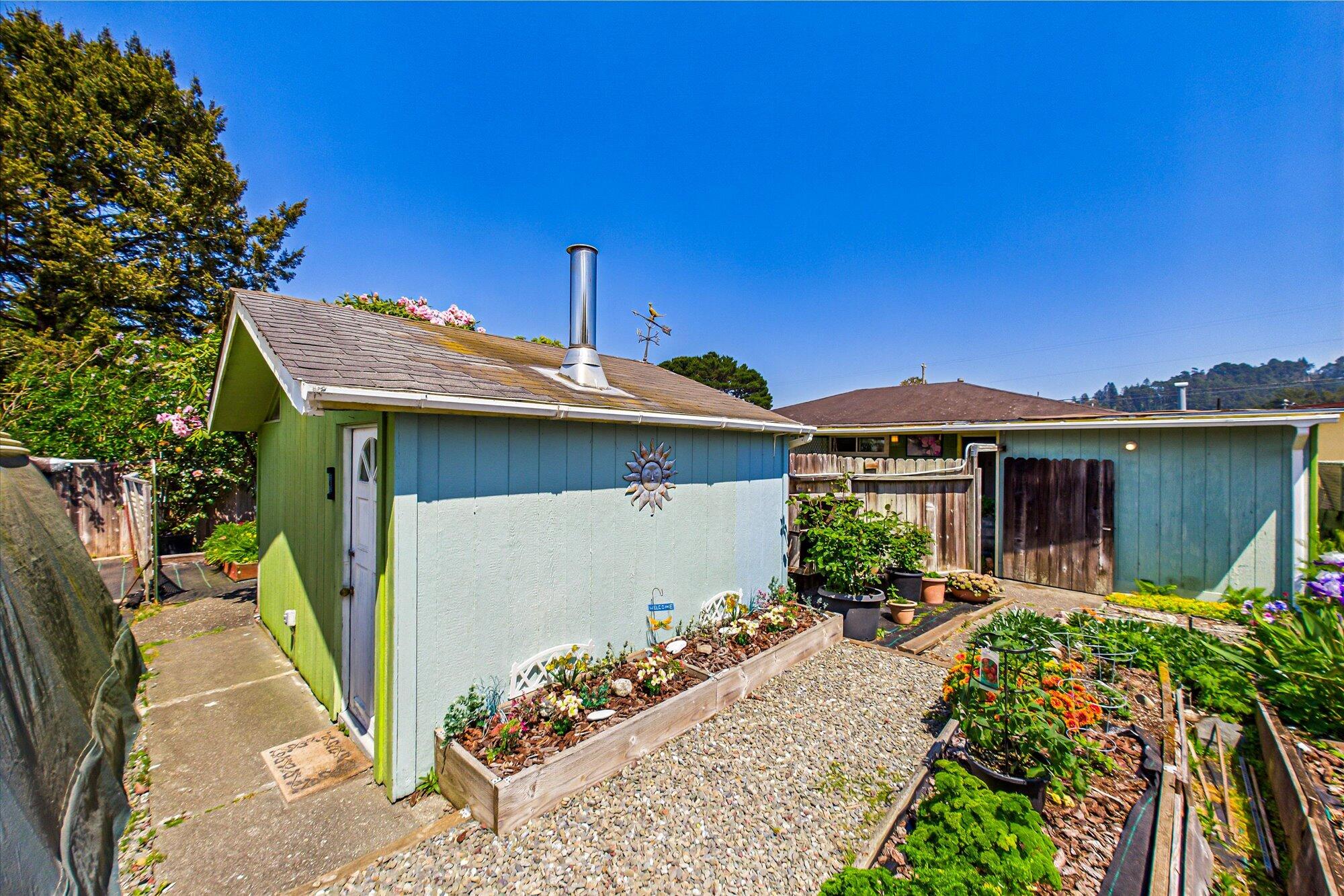 1686 Ronald Avenue