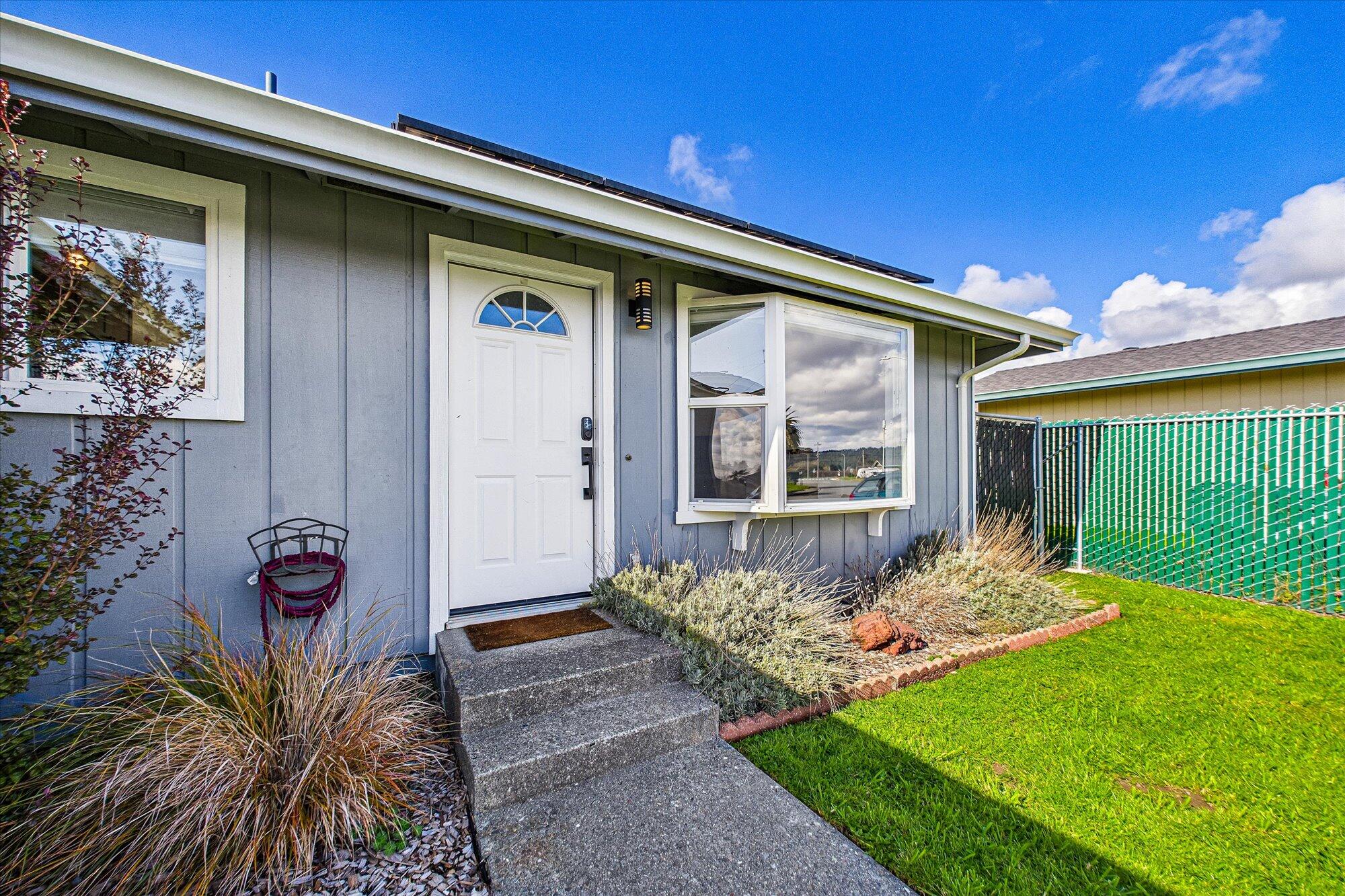 1983 Ernest Way