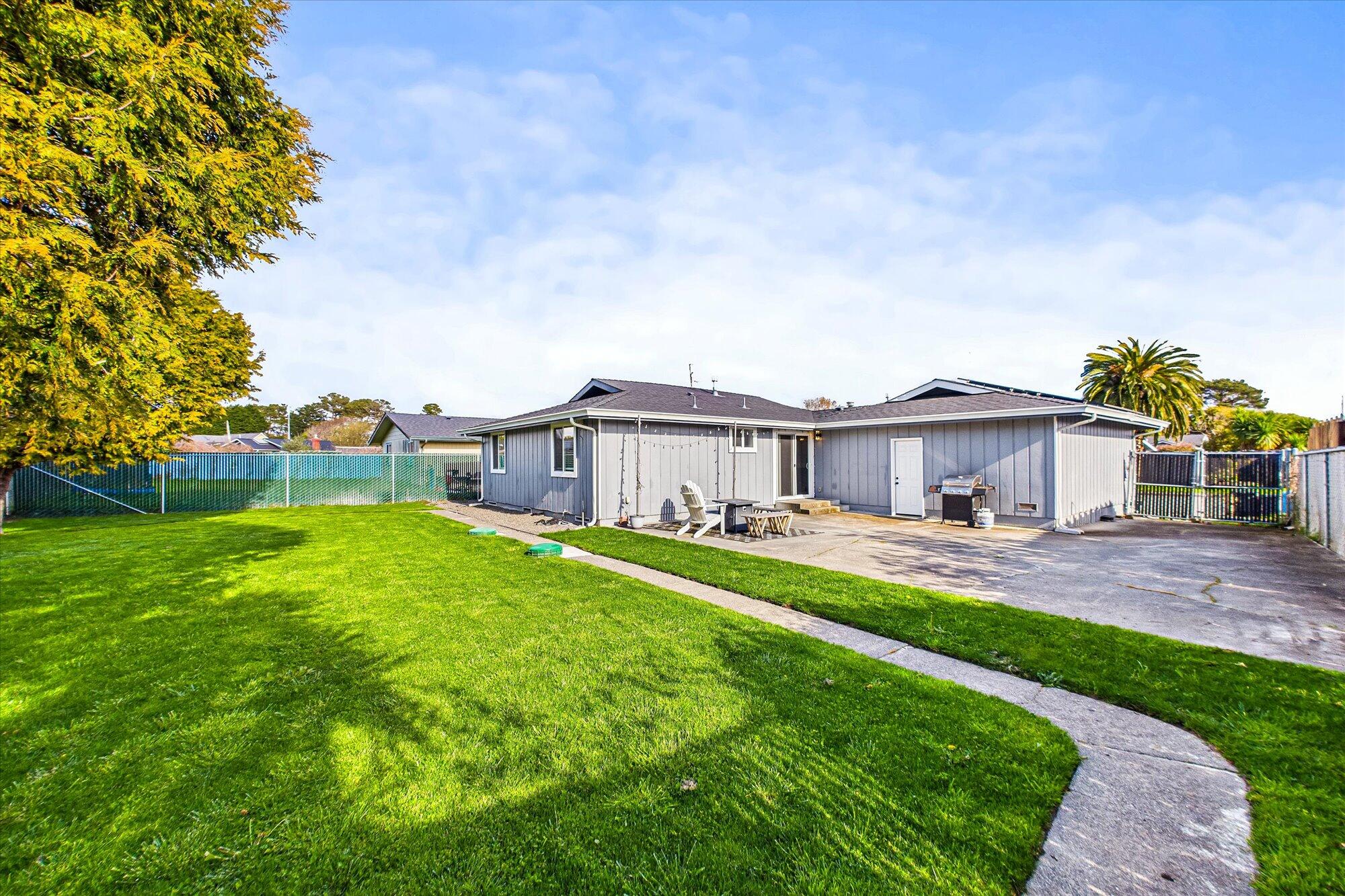 1983 Ernest Way