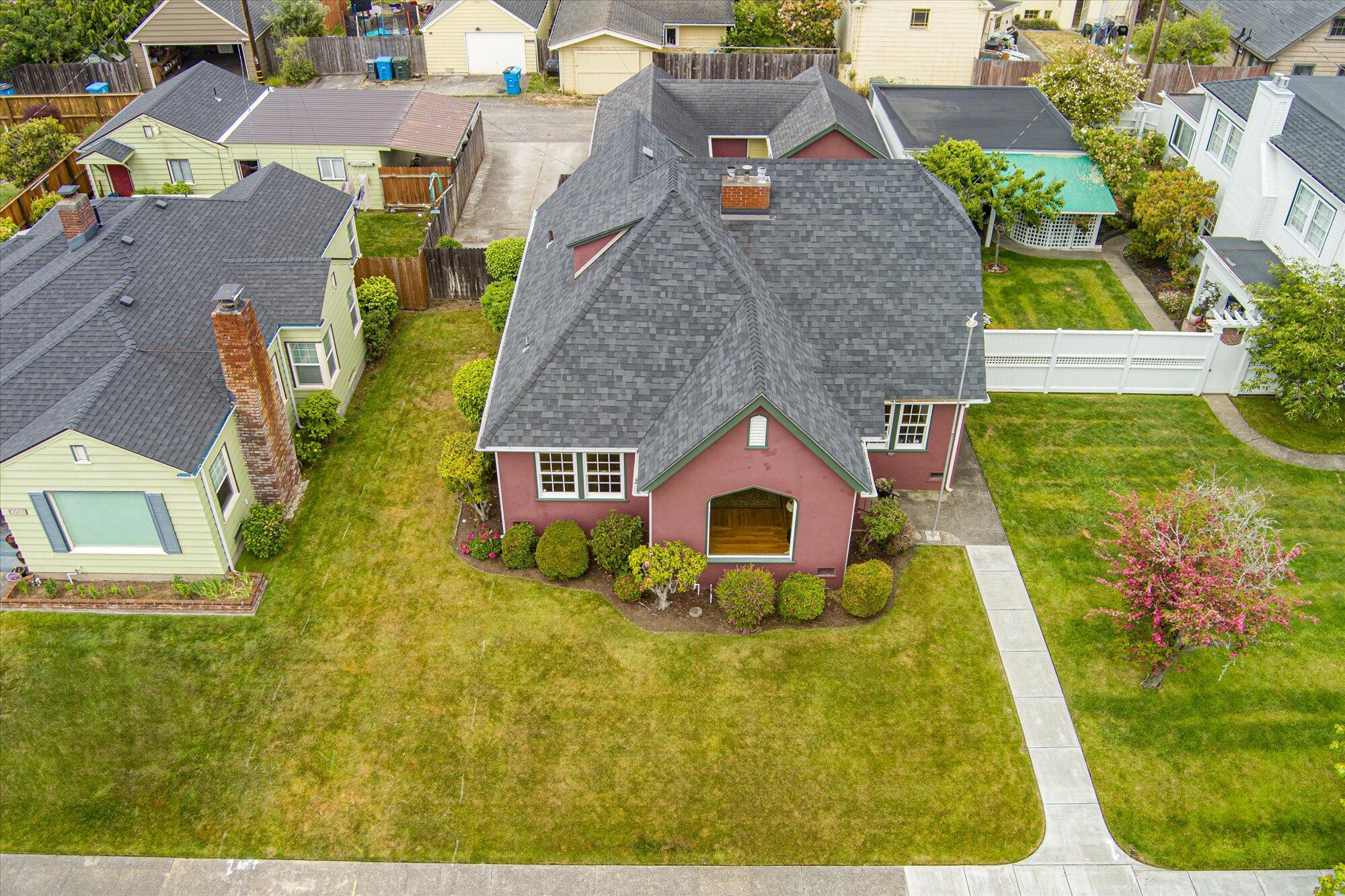 2438 G Street