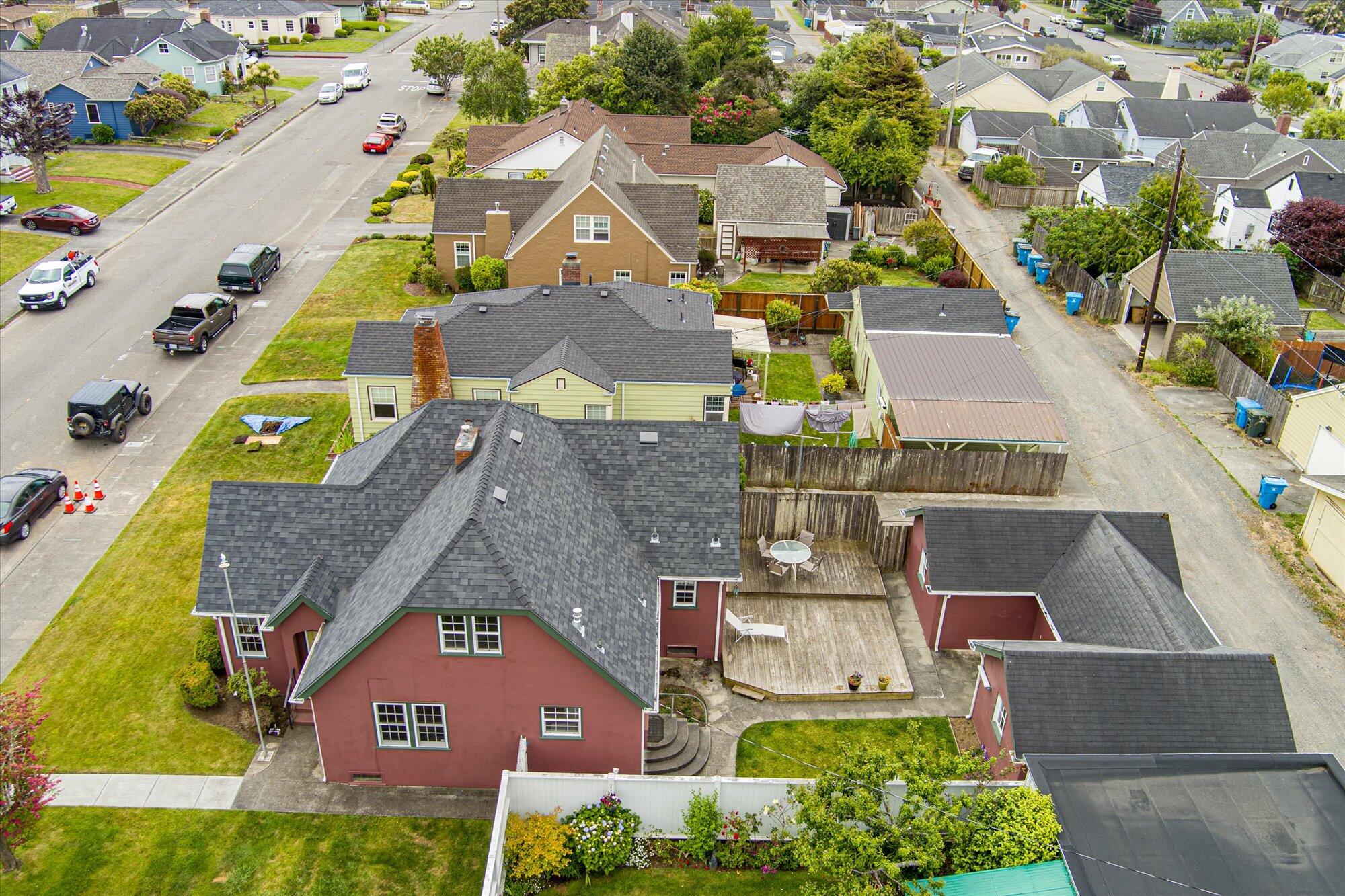 2438 G Street