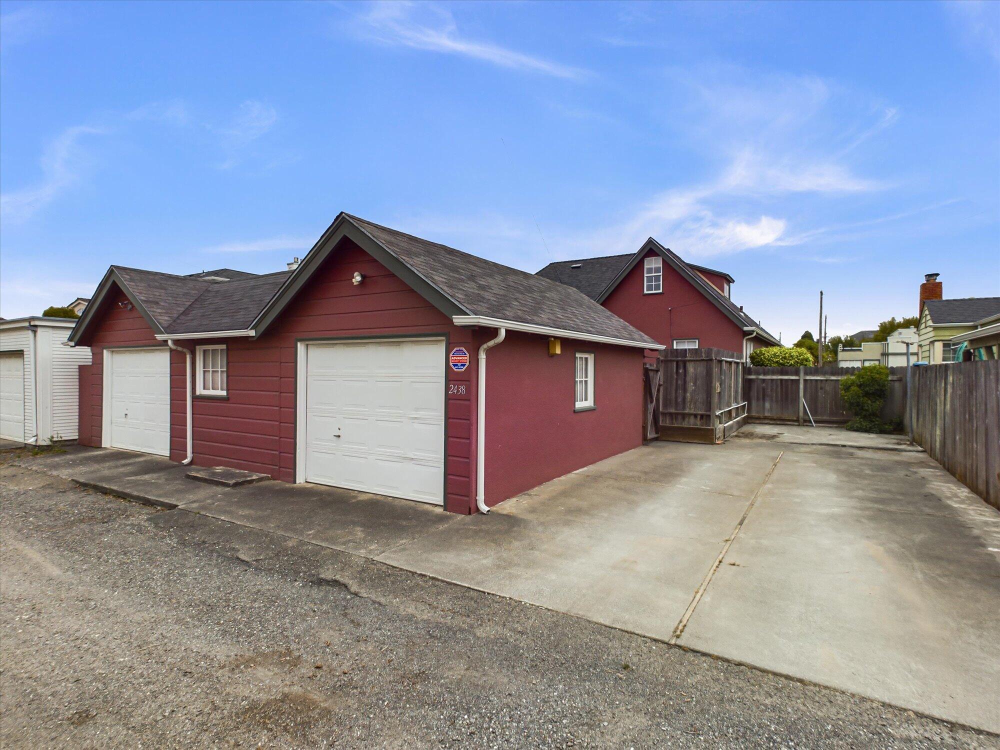 2438 G Street