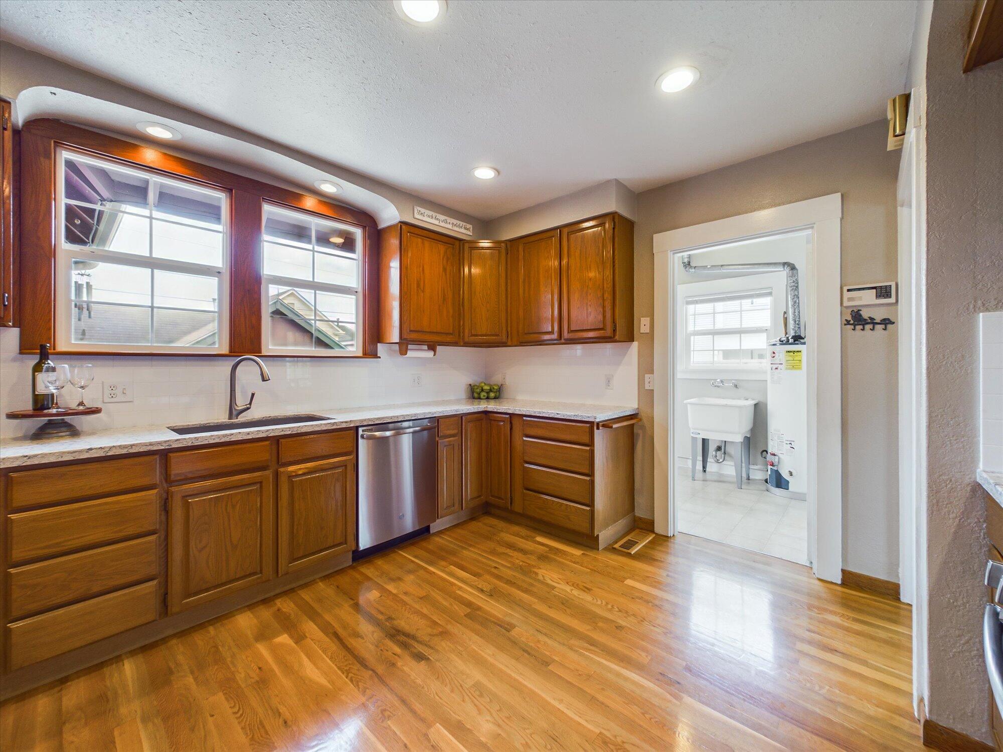 2438 G Street