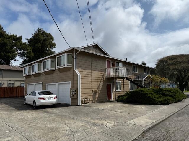 4242 Walnut Drive