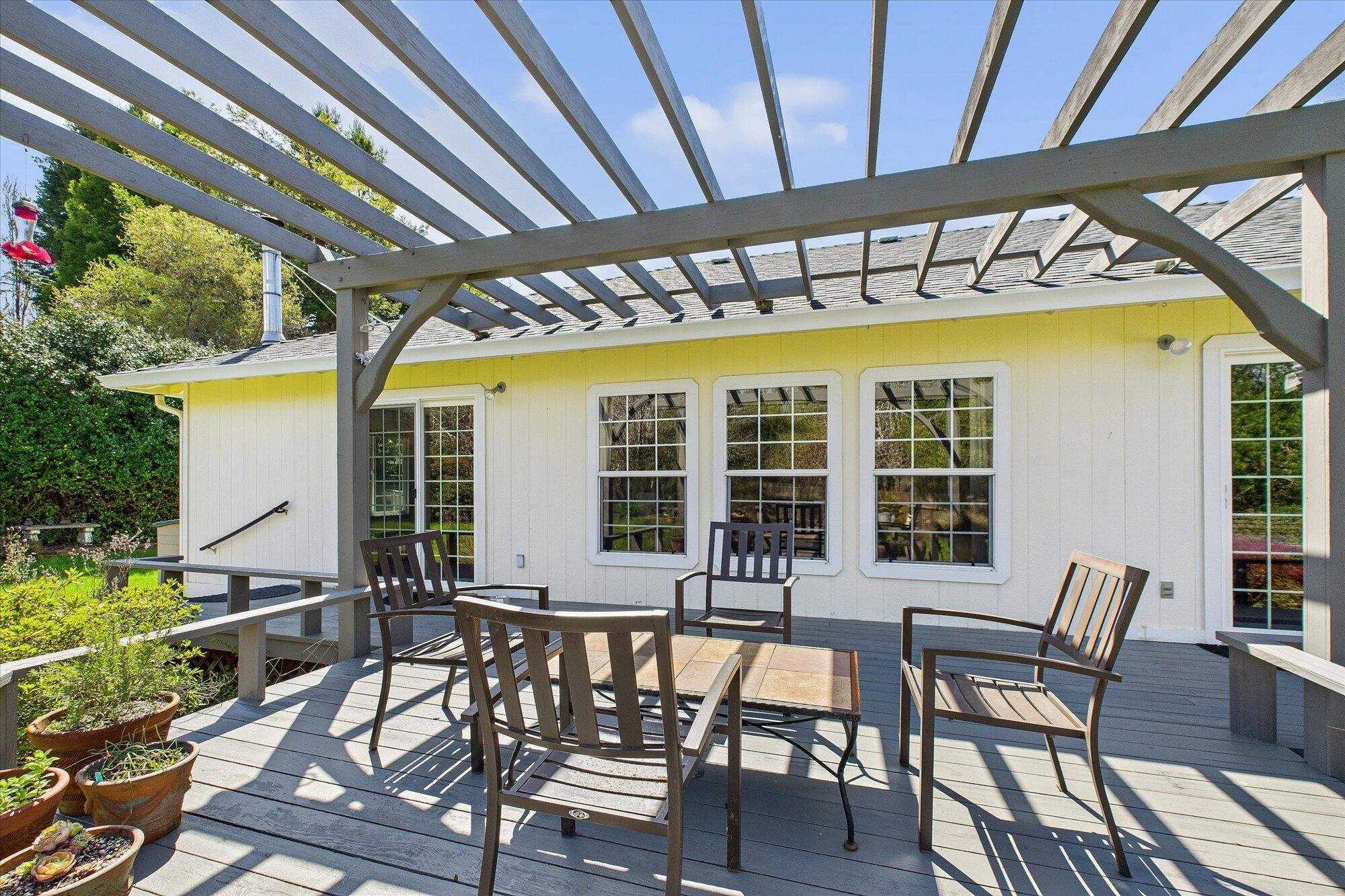 1275 Creek Court, McKinleyville