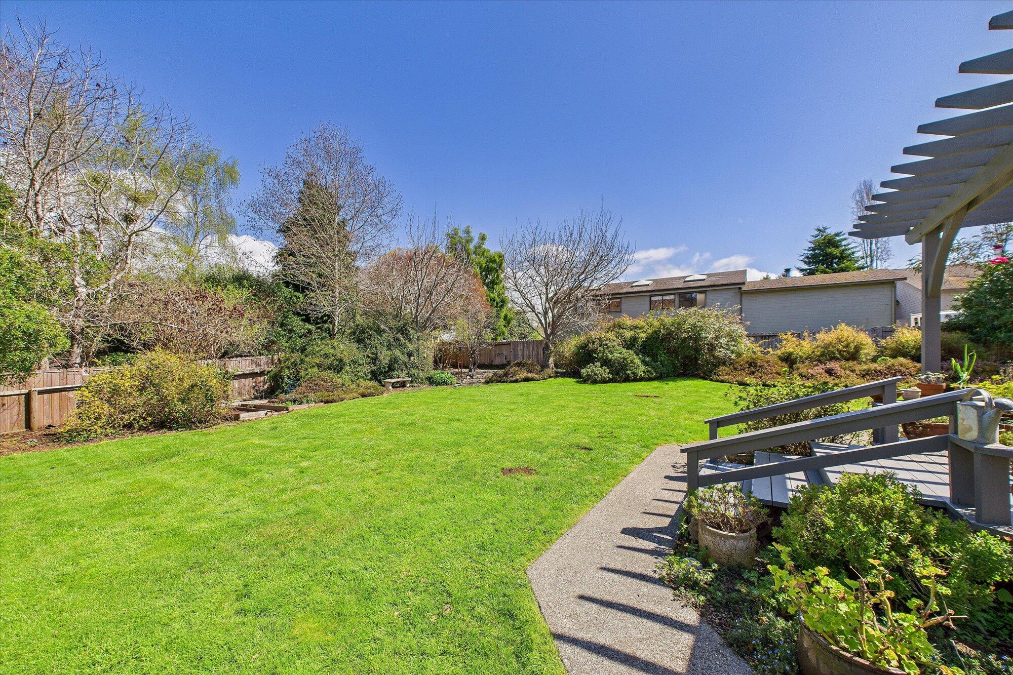 1275 Creek Court, McKinleyville