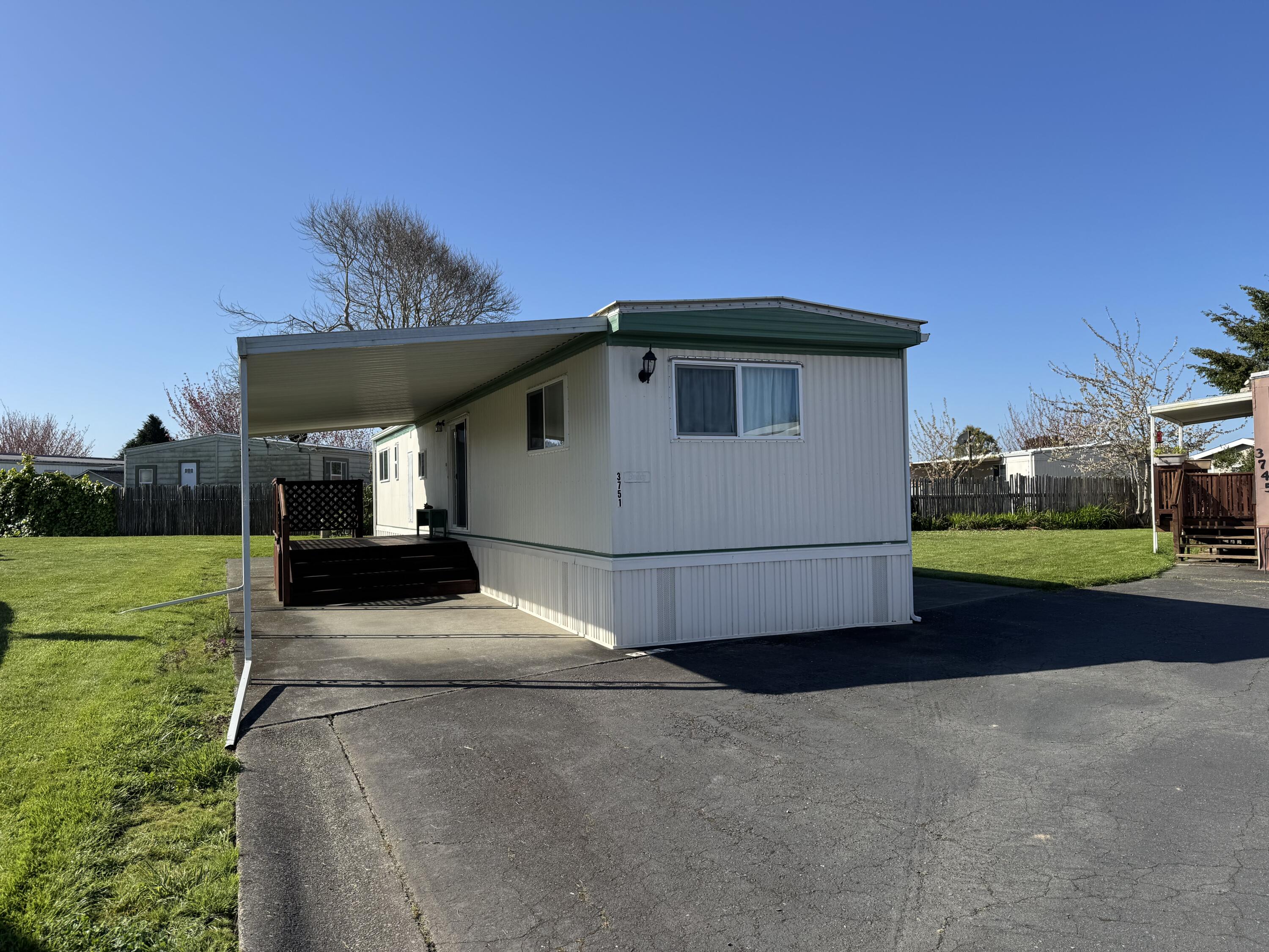 3751 N Quarter Circle 105