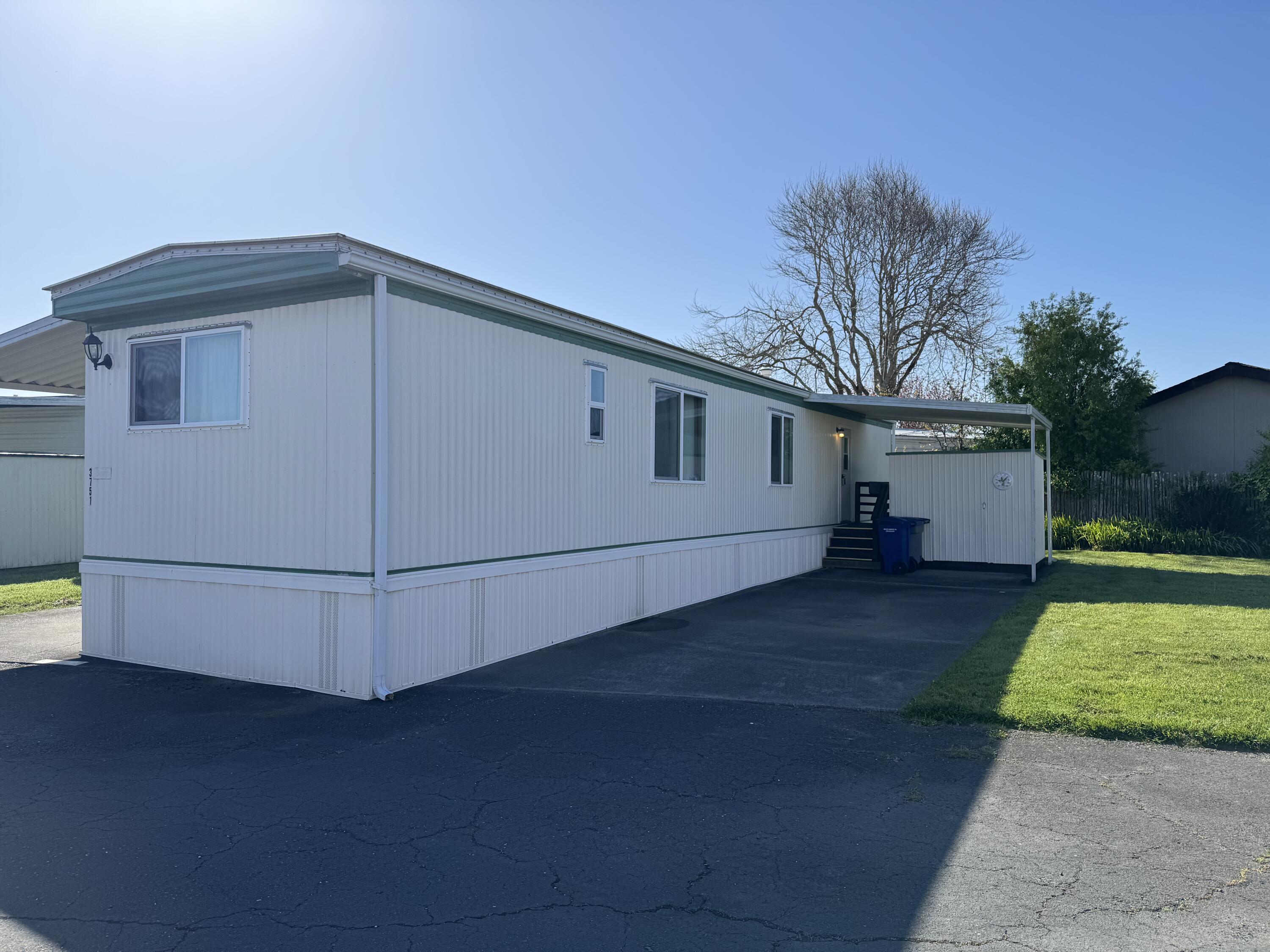 3751 N Quarter Circle 105