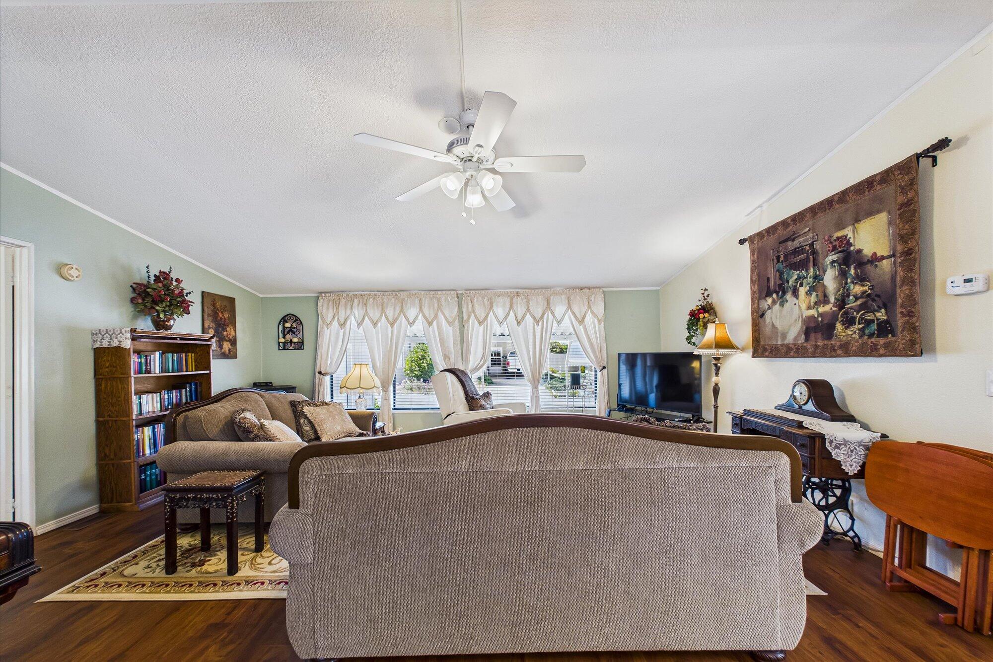 133 Castle Court 133