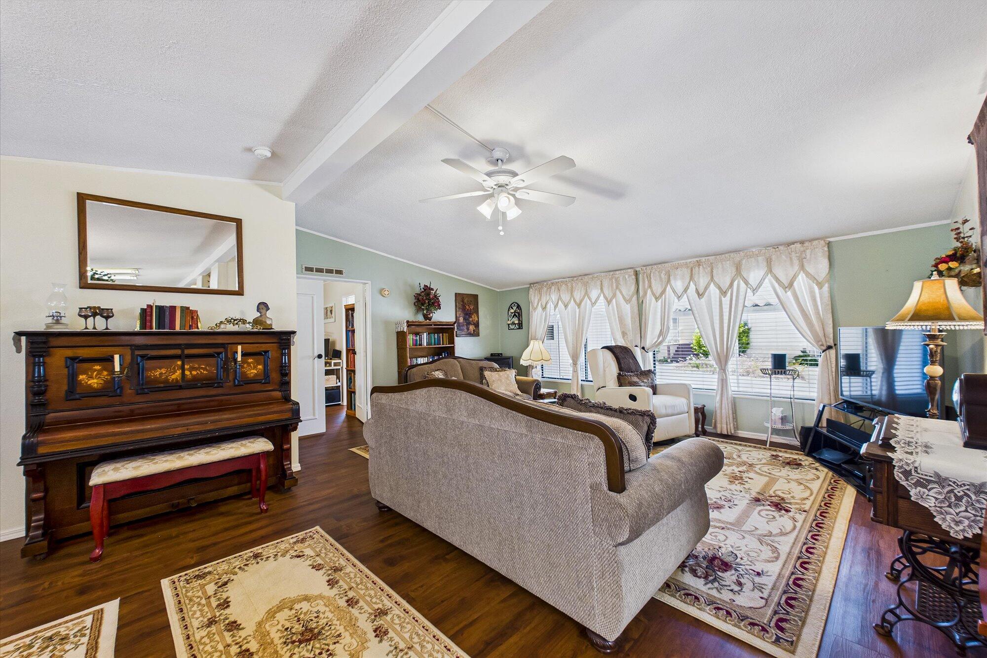 133 Castle Court 133