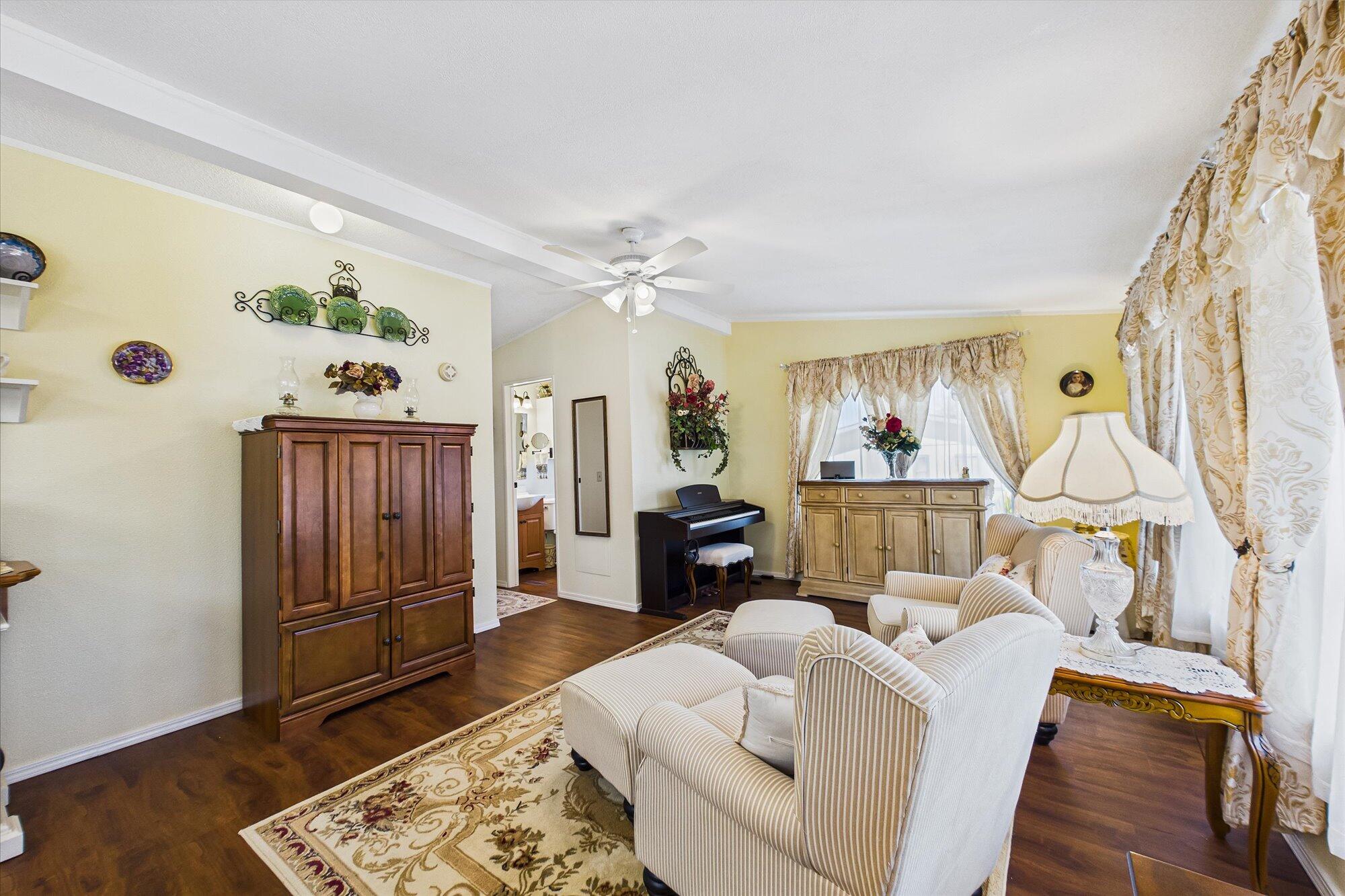 133 Castle Court 133
