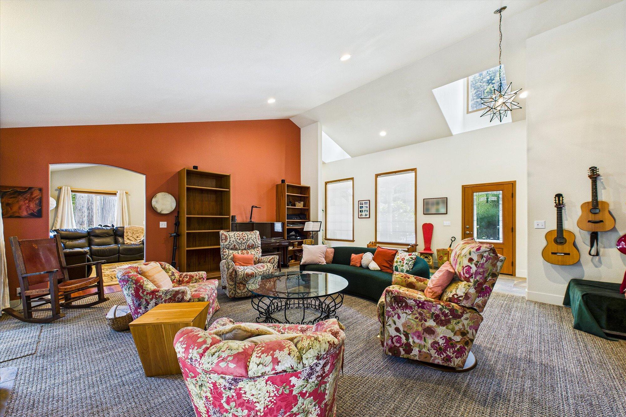 1002 Diamond Drive