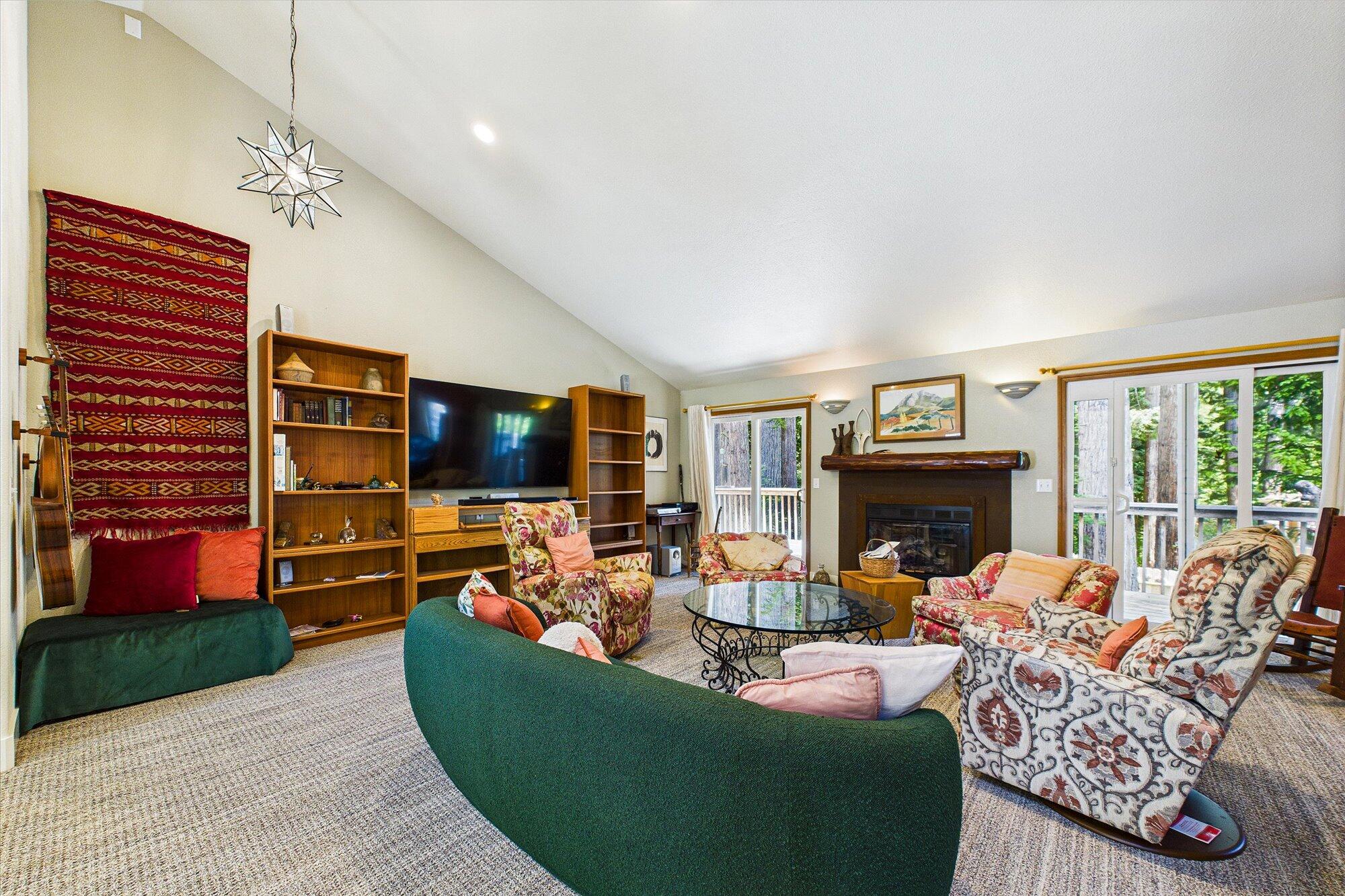 1002 Diamond Drive