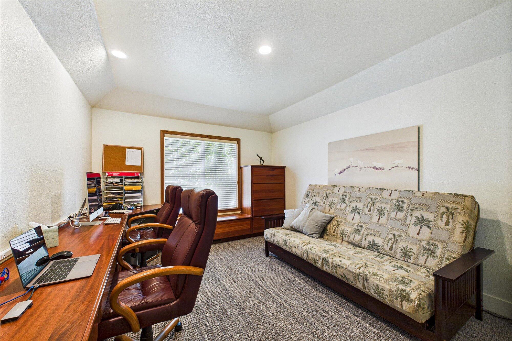 1002 Diamond Drive