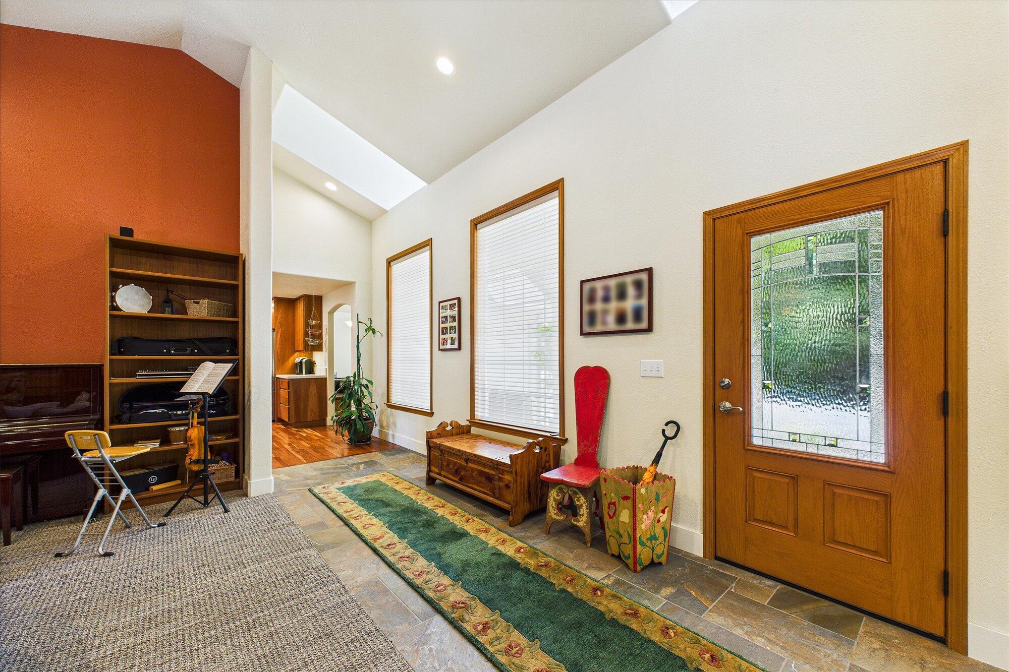1002 Diamond Drive