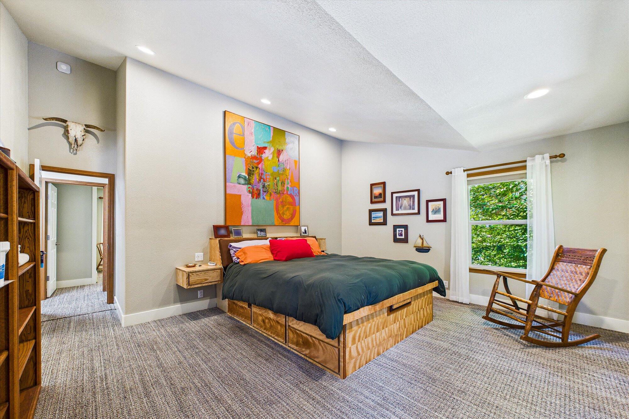 1002 Diamond Drive