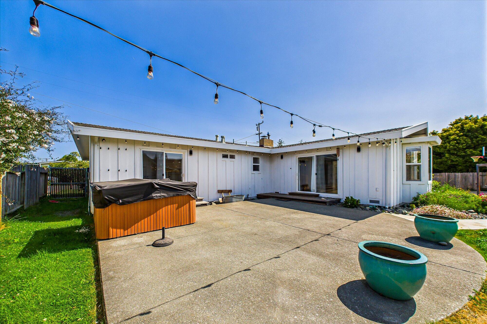 1904 Pickett Road, McKinleyville