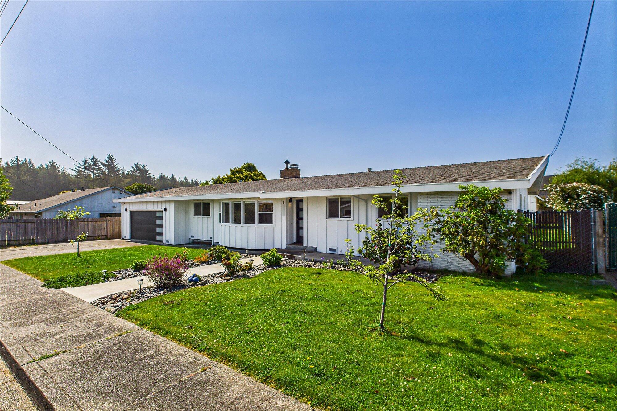 1904 Pickett Road, McKinleyville
