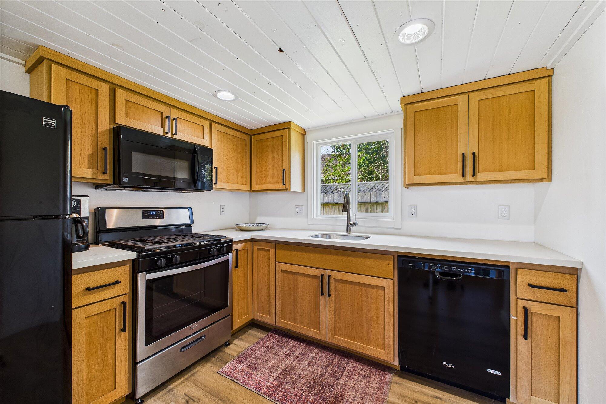 1904 Pickett Road, McKinleyville