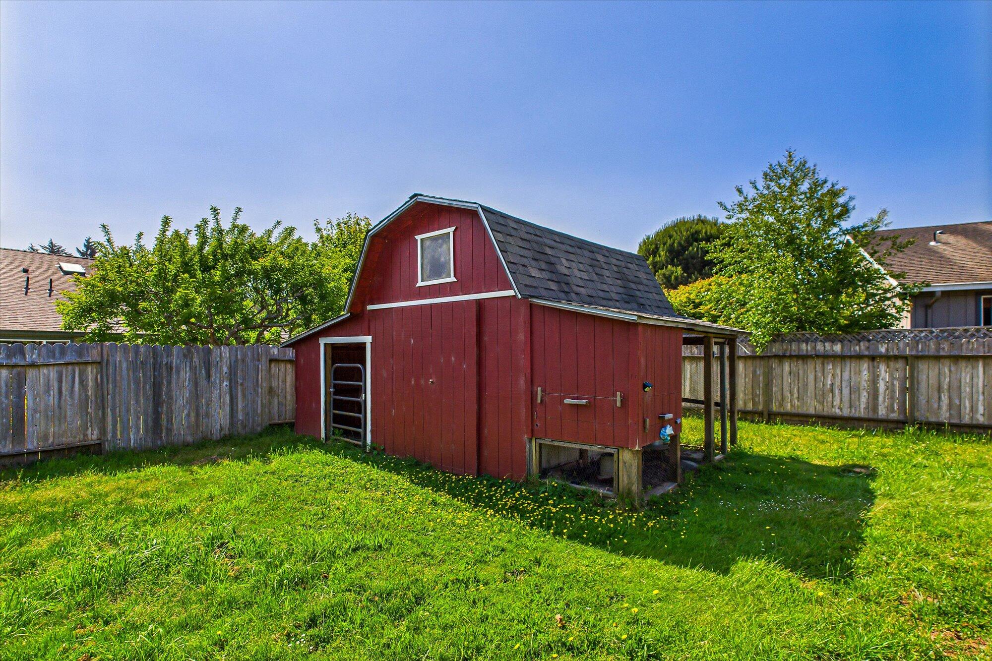 1904 Pickett Road, McKinleyville