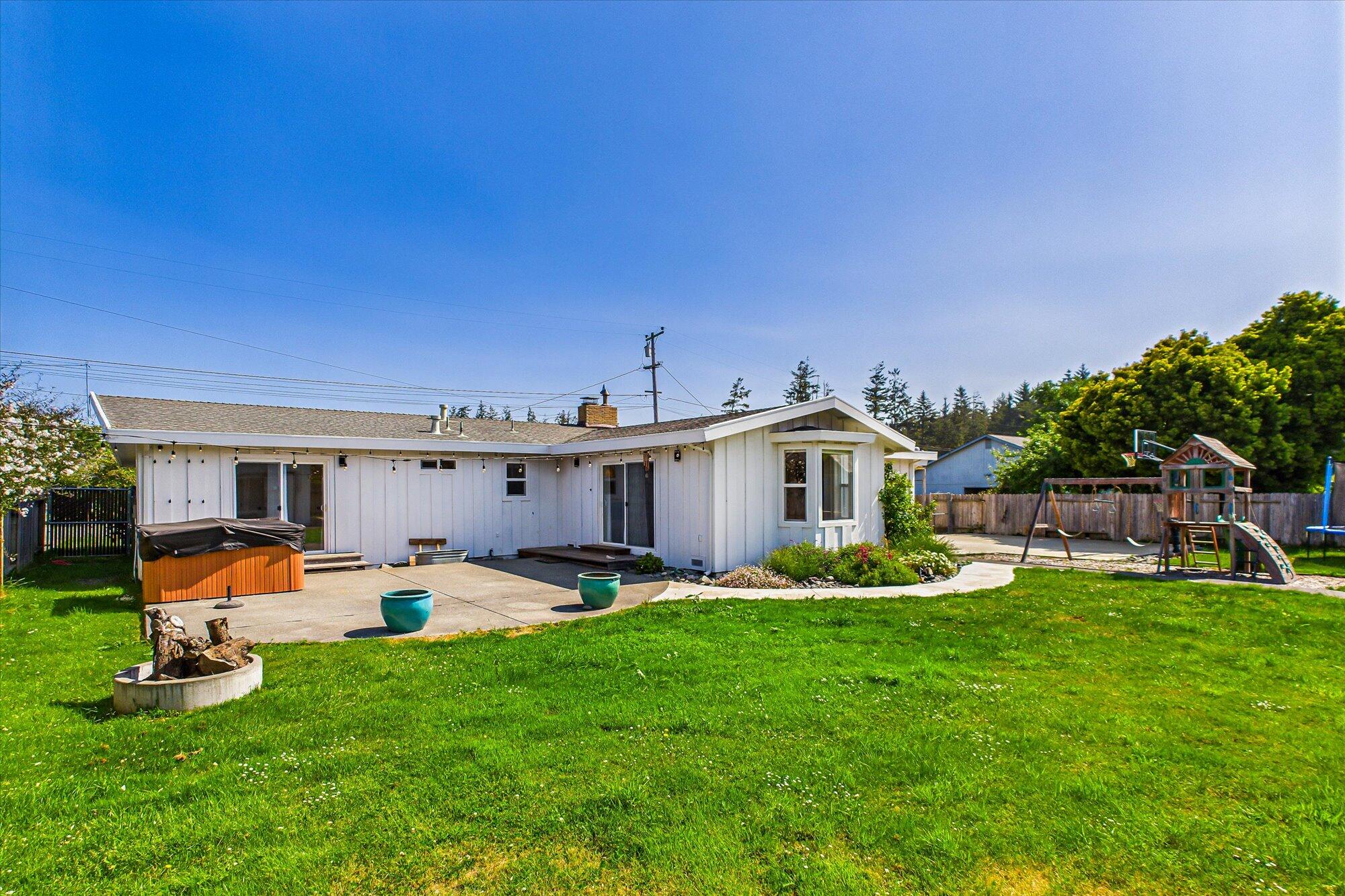 1904 Pickett Road, McKinleyville