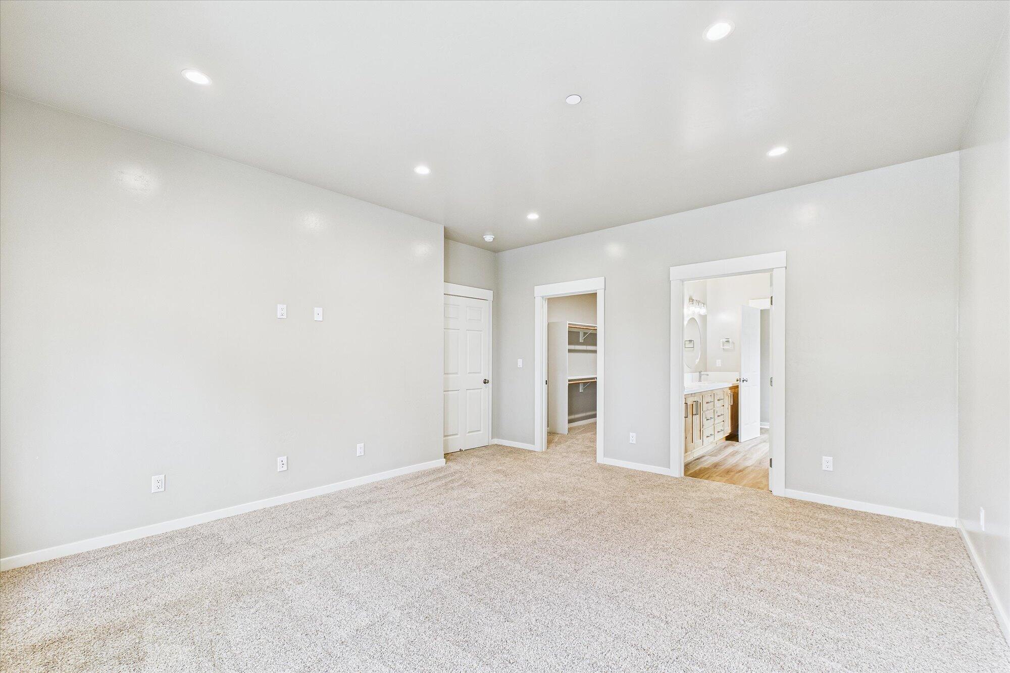 28 + 30 Blue Spruce Drive