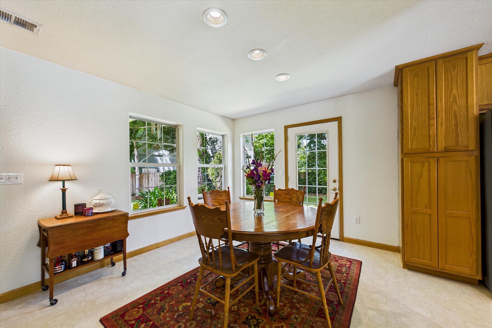 1383 Chaparral Avenue, McKinleyville