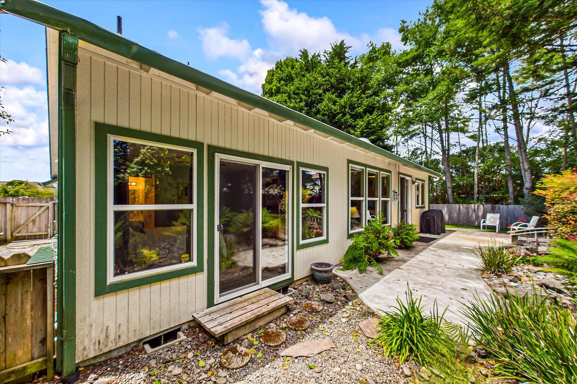 1383 Chaparral Avenue, McKinleyville