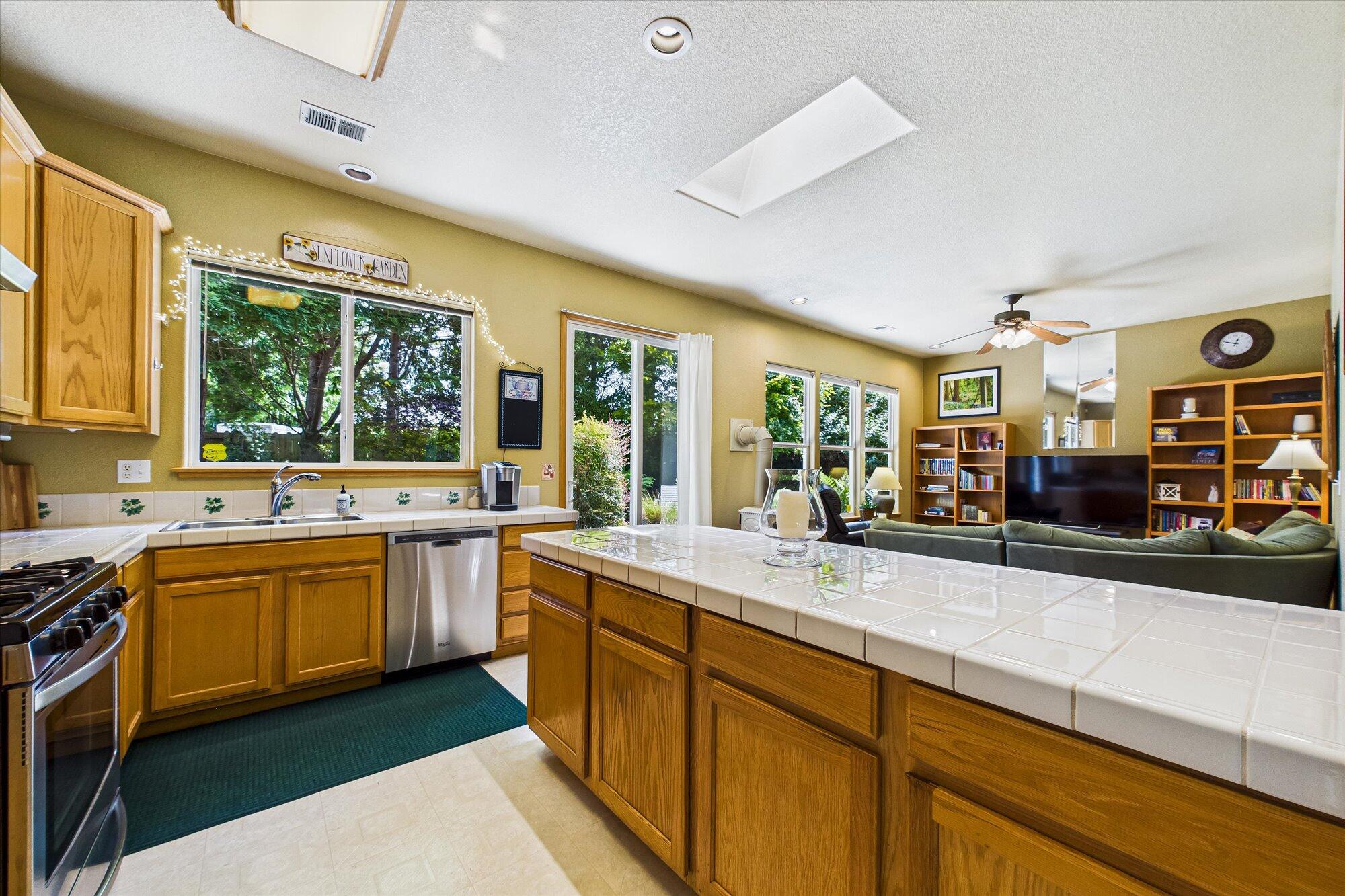 1383 Chaparral Avenue, McKinleyville