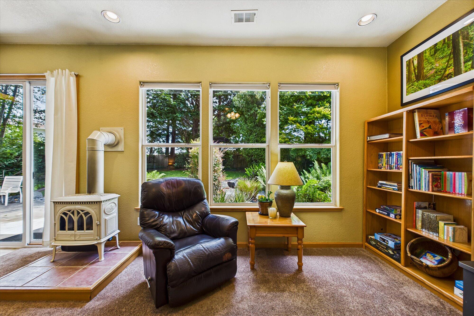 1383 Chaparral Avenue, McKinleyville
