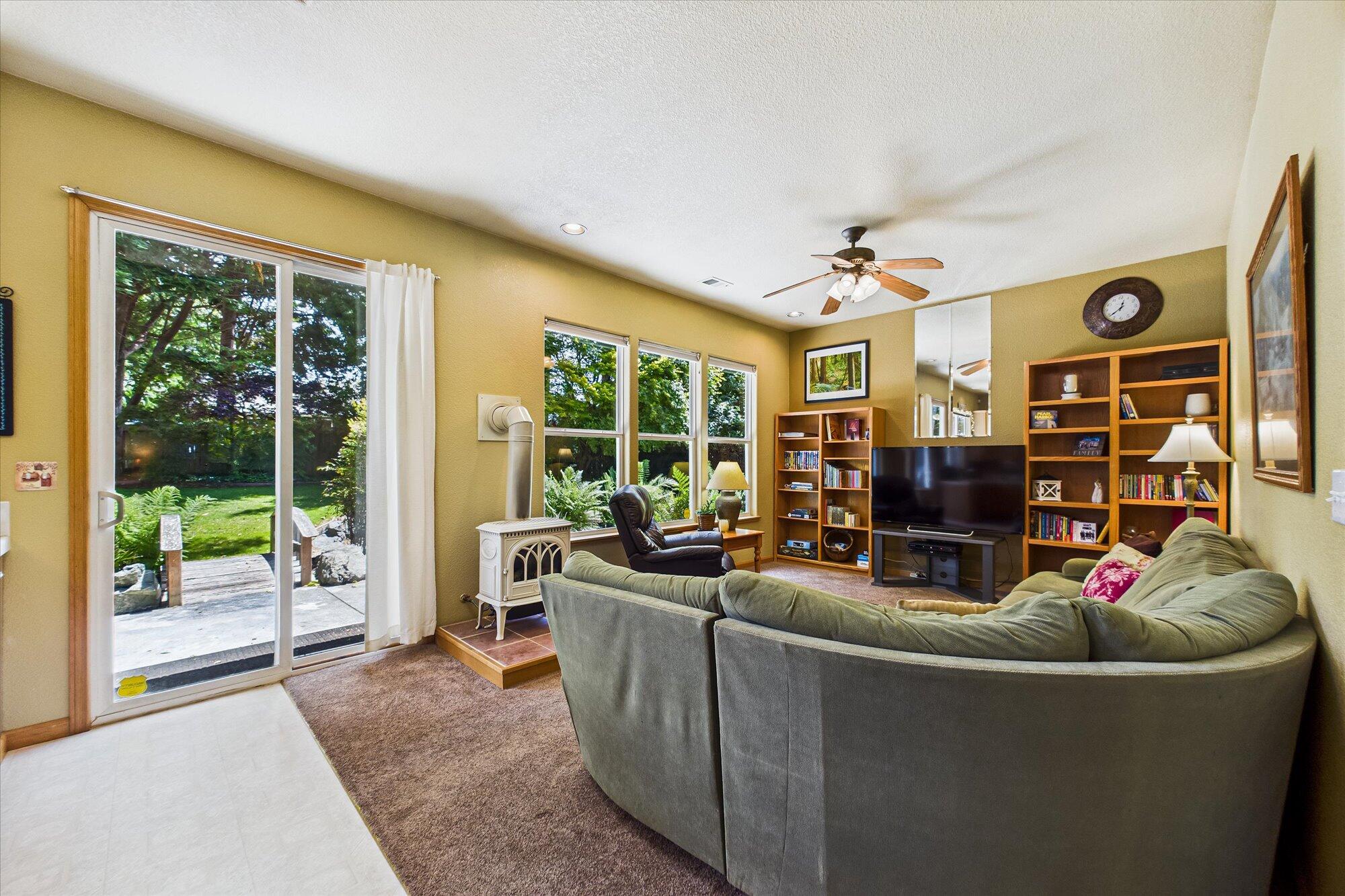 1383 Chaparral Avenue, McKinleyville