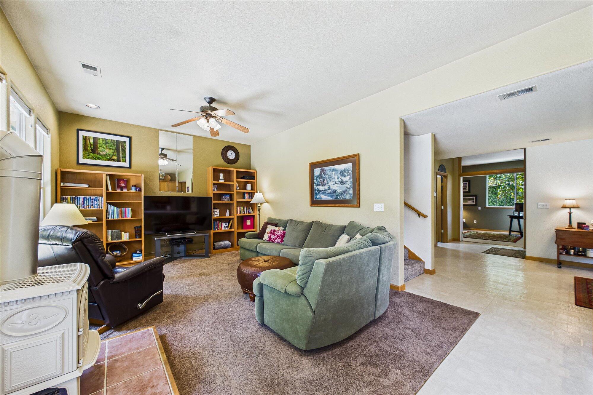 1383 Chaparral Avenue, McKinleyville