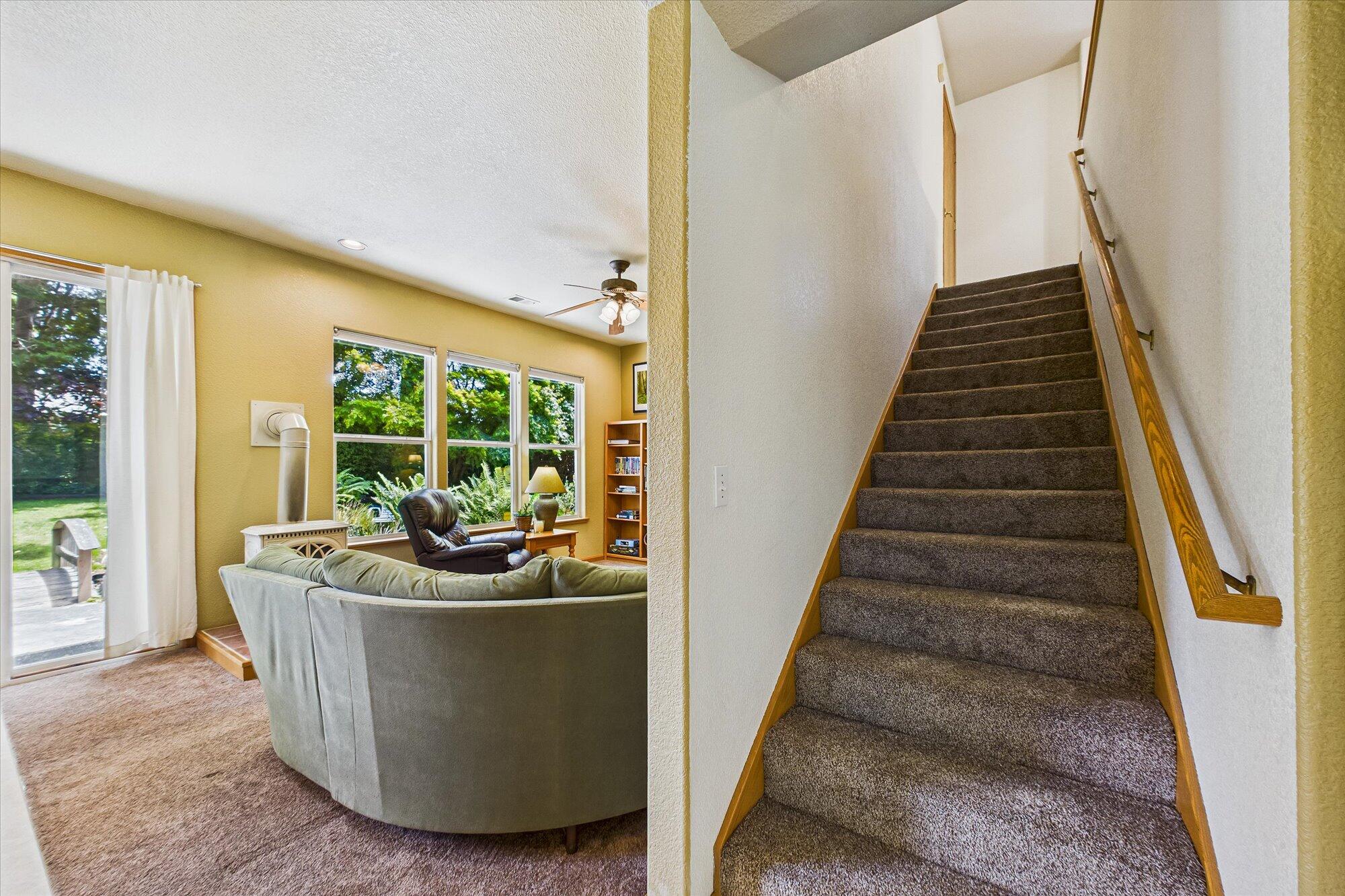 1383 Chaparral Avenue, McKinleyville