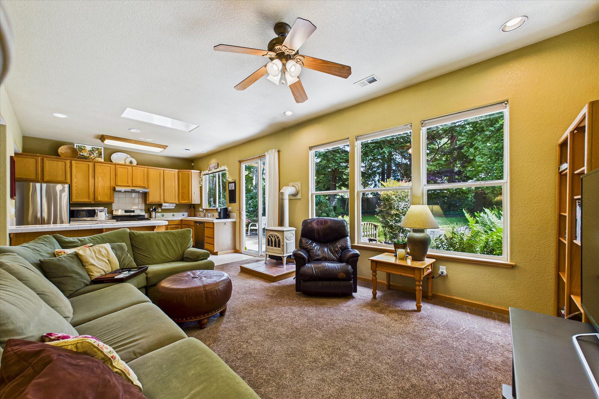 1383 Chaparral Avenue, McKinleyville