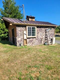 2517 Loop Road