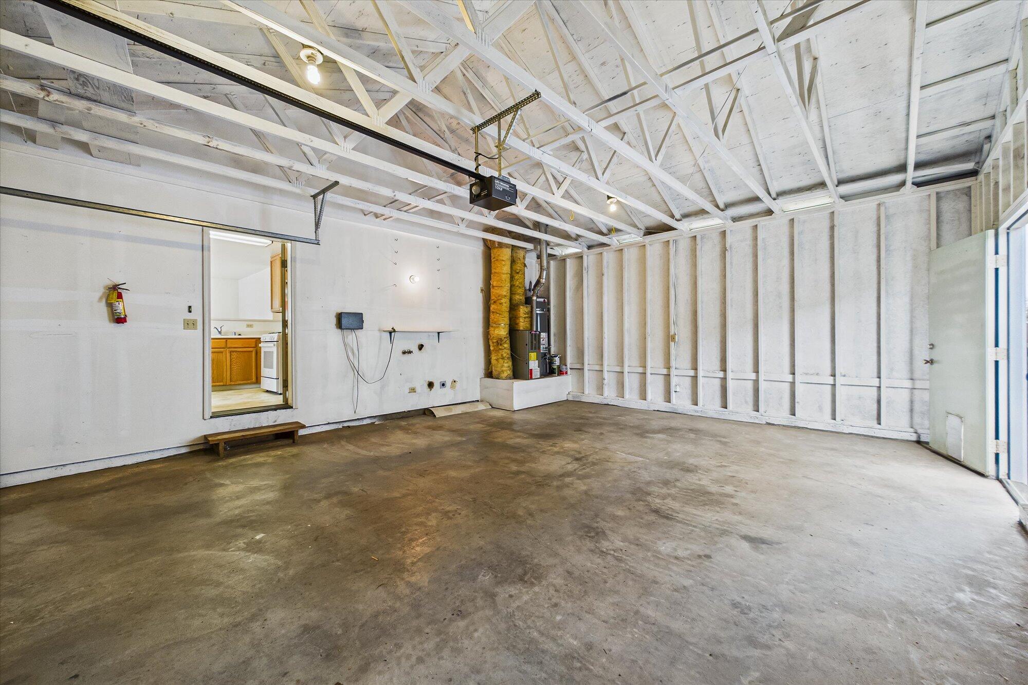 2070 Thiel Avenue, McKinleyville