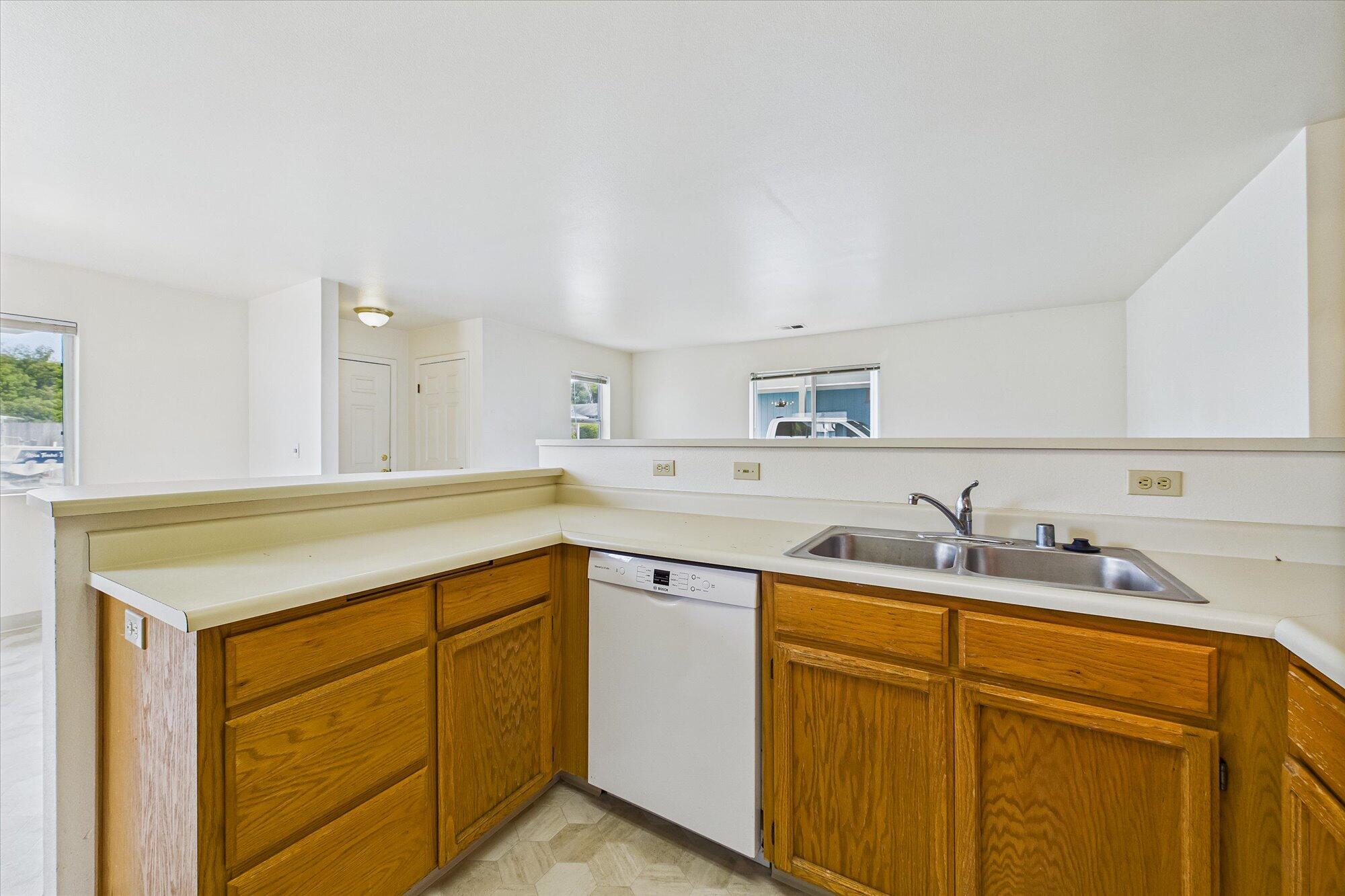 2070 Thiel Avenue, McKinleyville