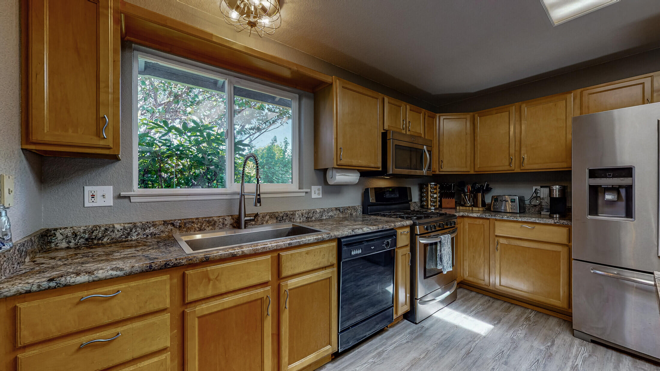 1358 School Road, McKinleyville