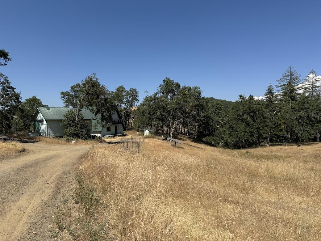 2556 Burr Valley Road
