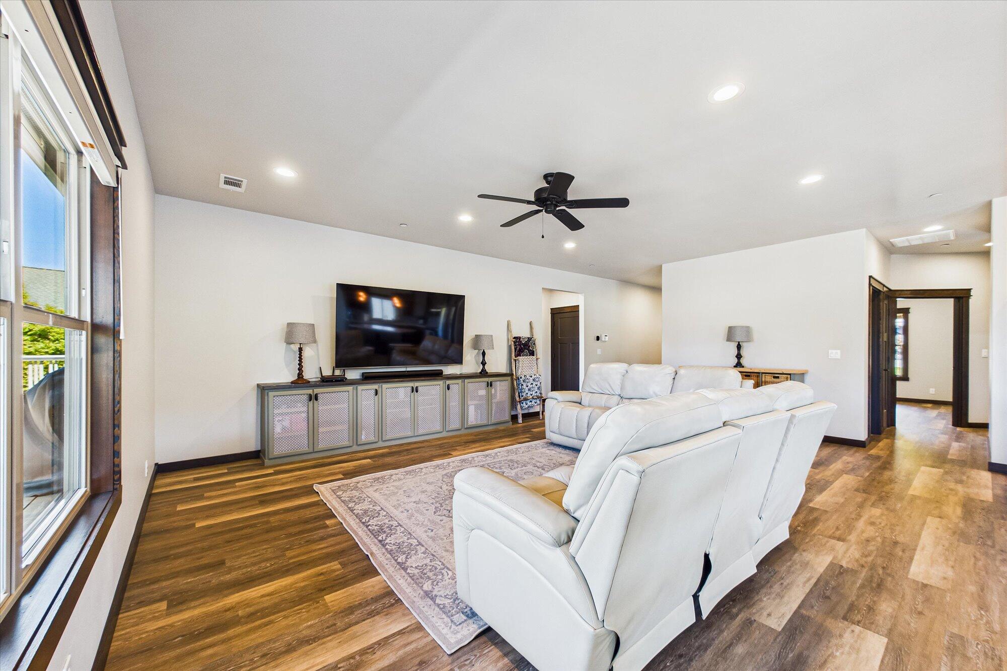 4224 Traci Way