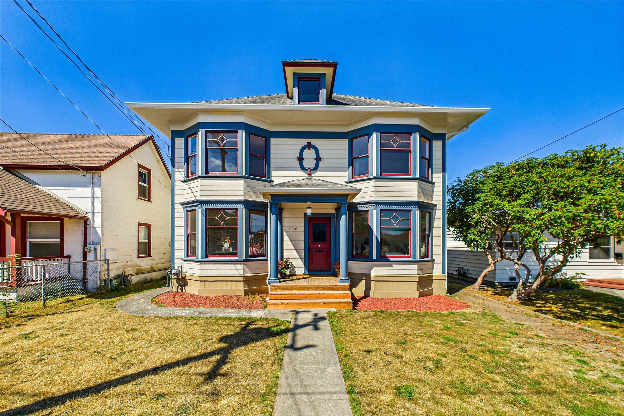 918 J Street