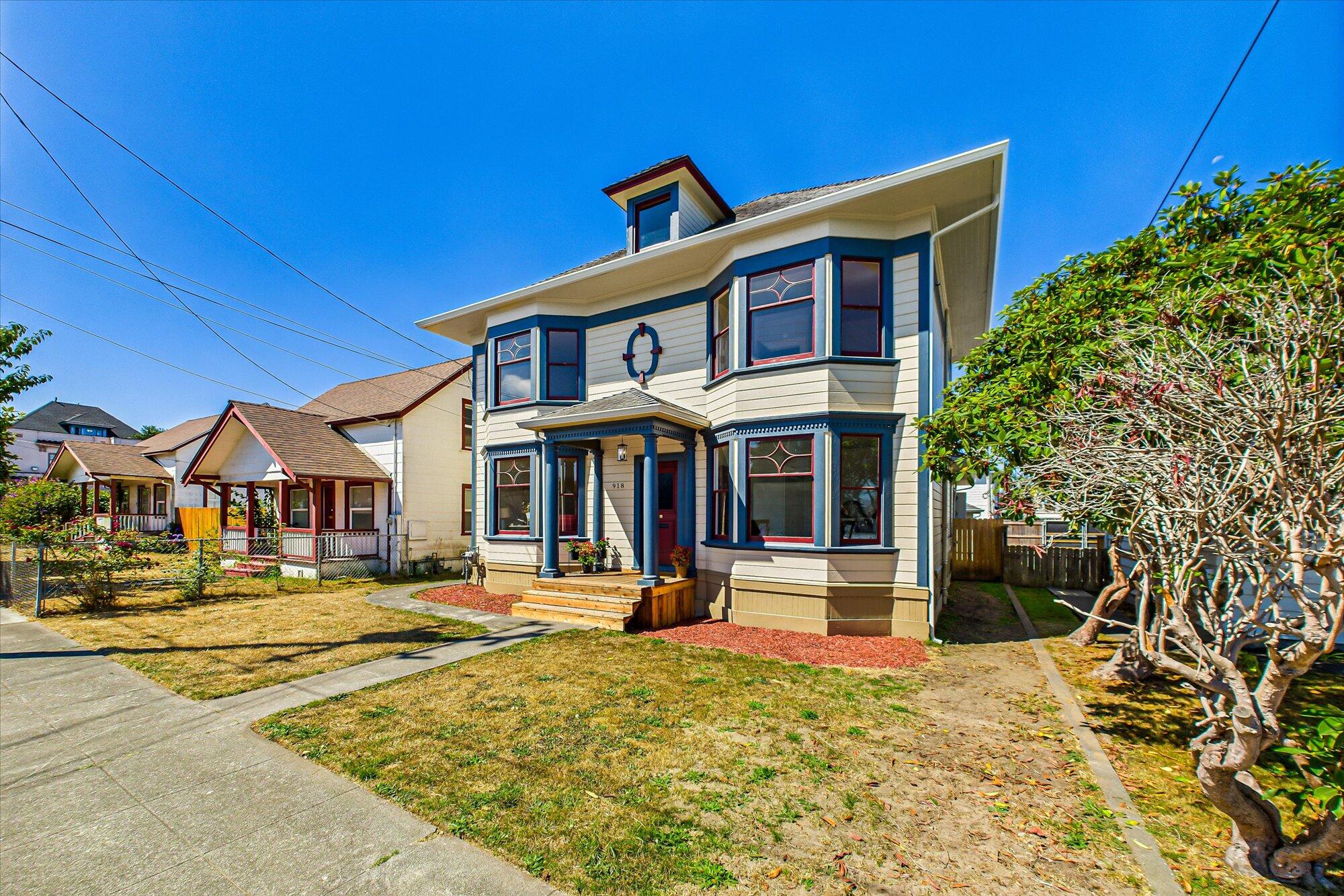 918 J Street