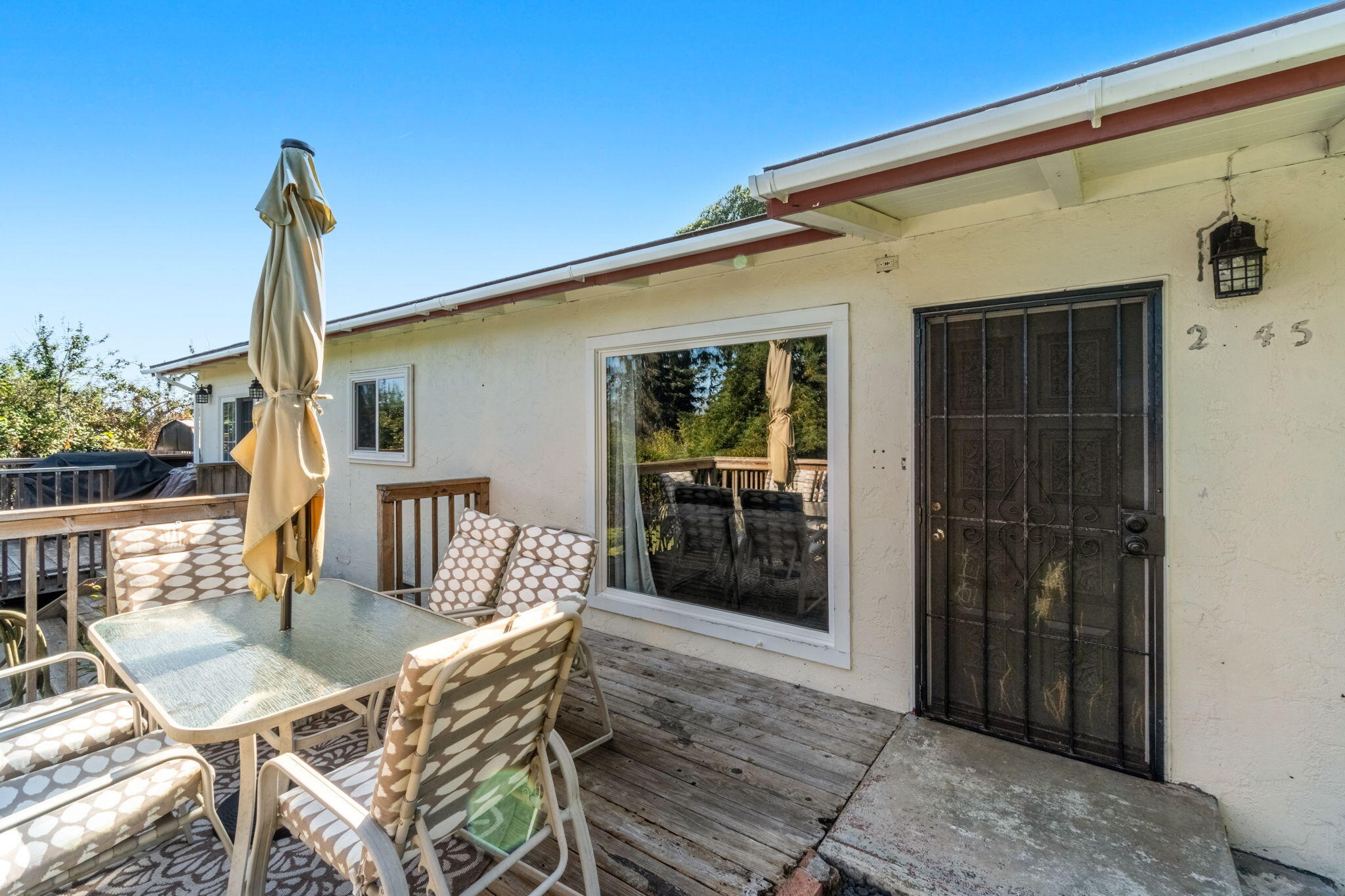 2245 Stanford Drive