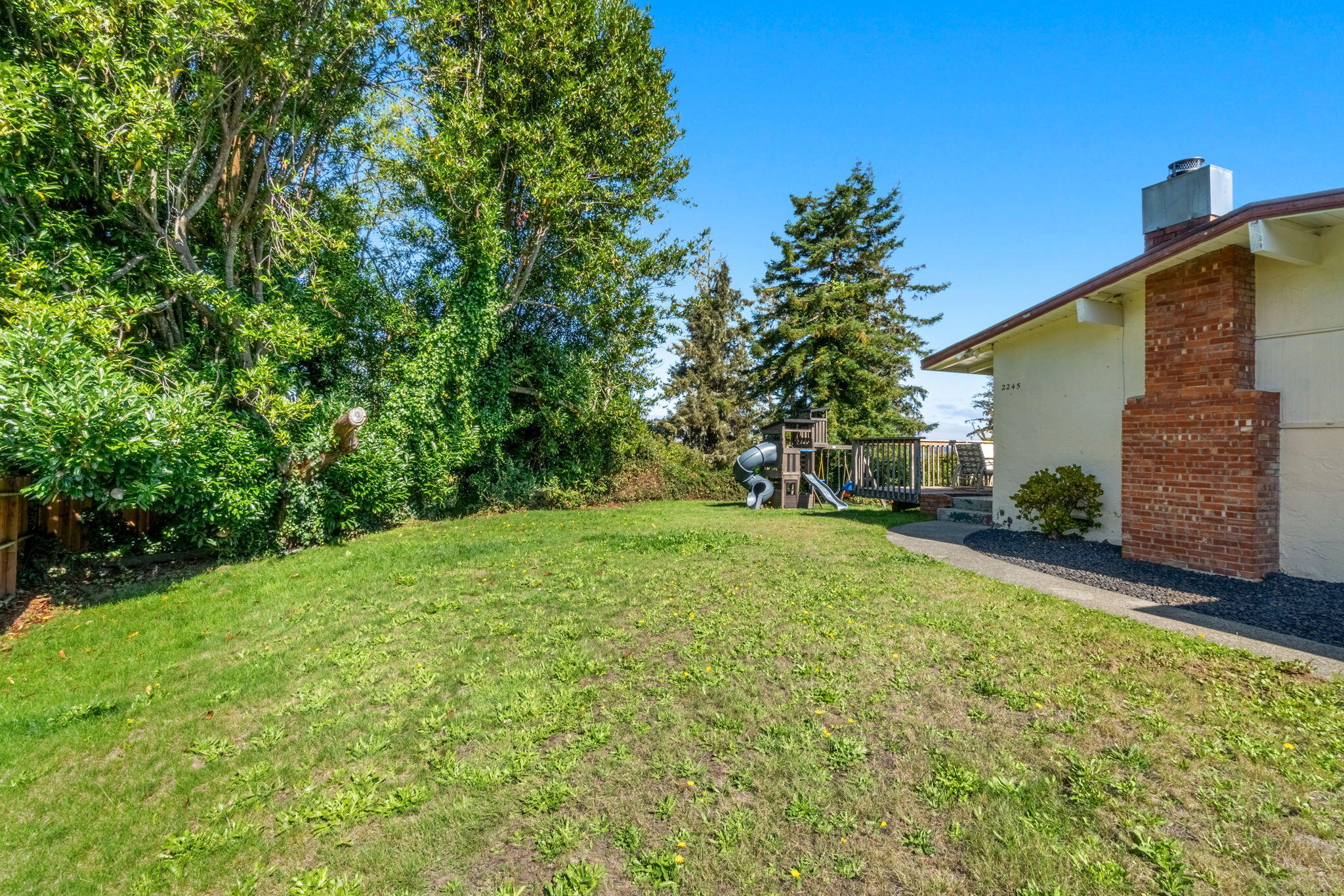2245 Stanford Drive