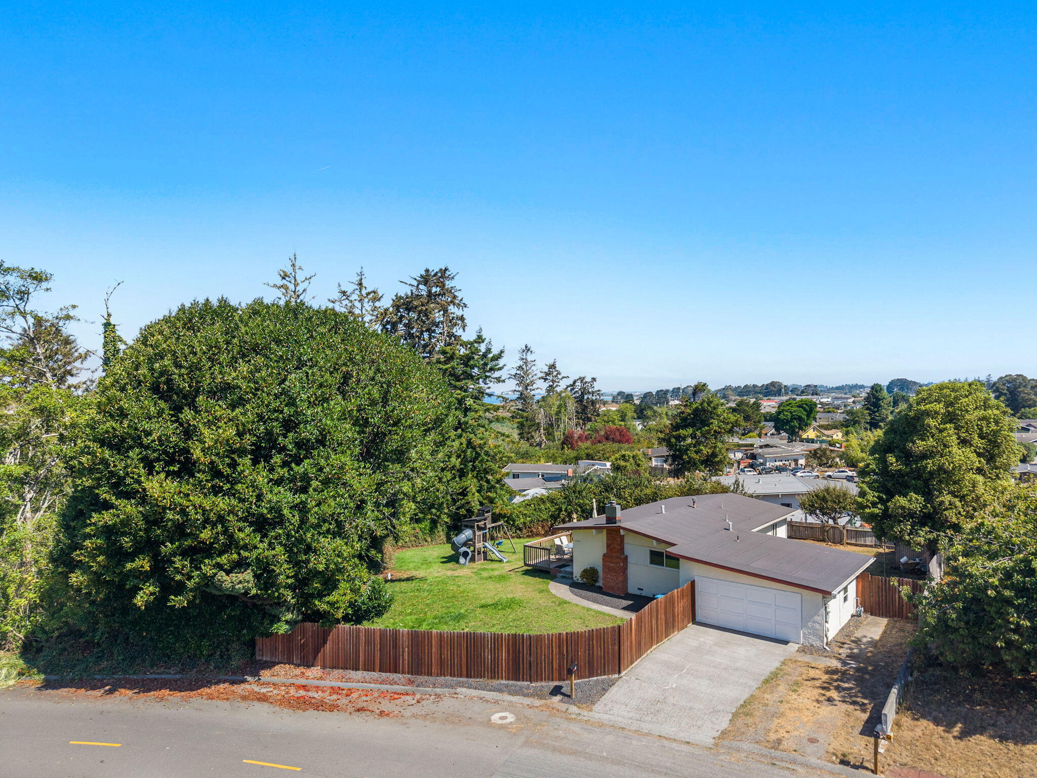 2245 Stanford Drive