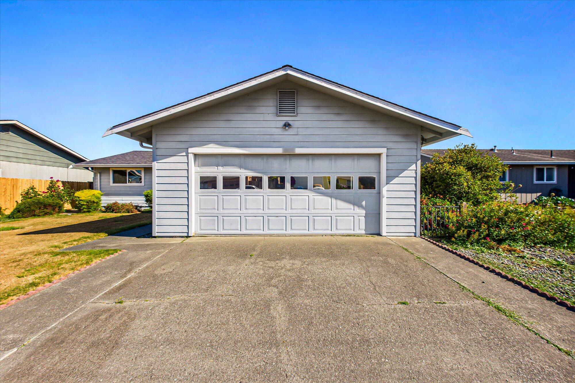2033 Ernest Way