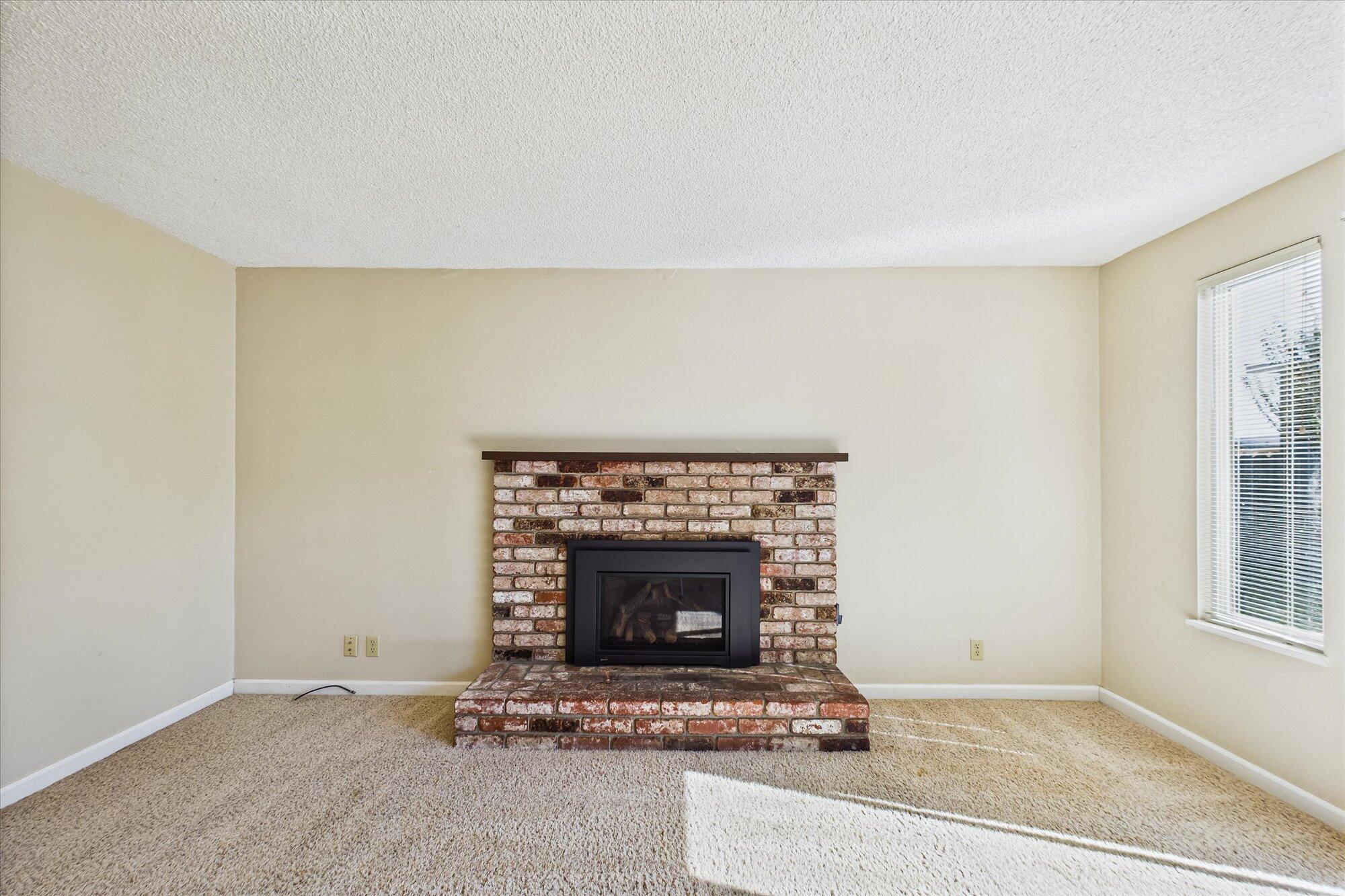 2033 Ernest Way