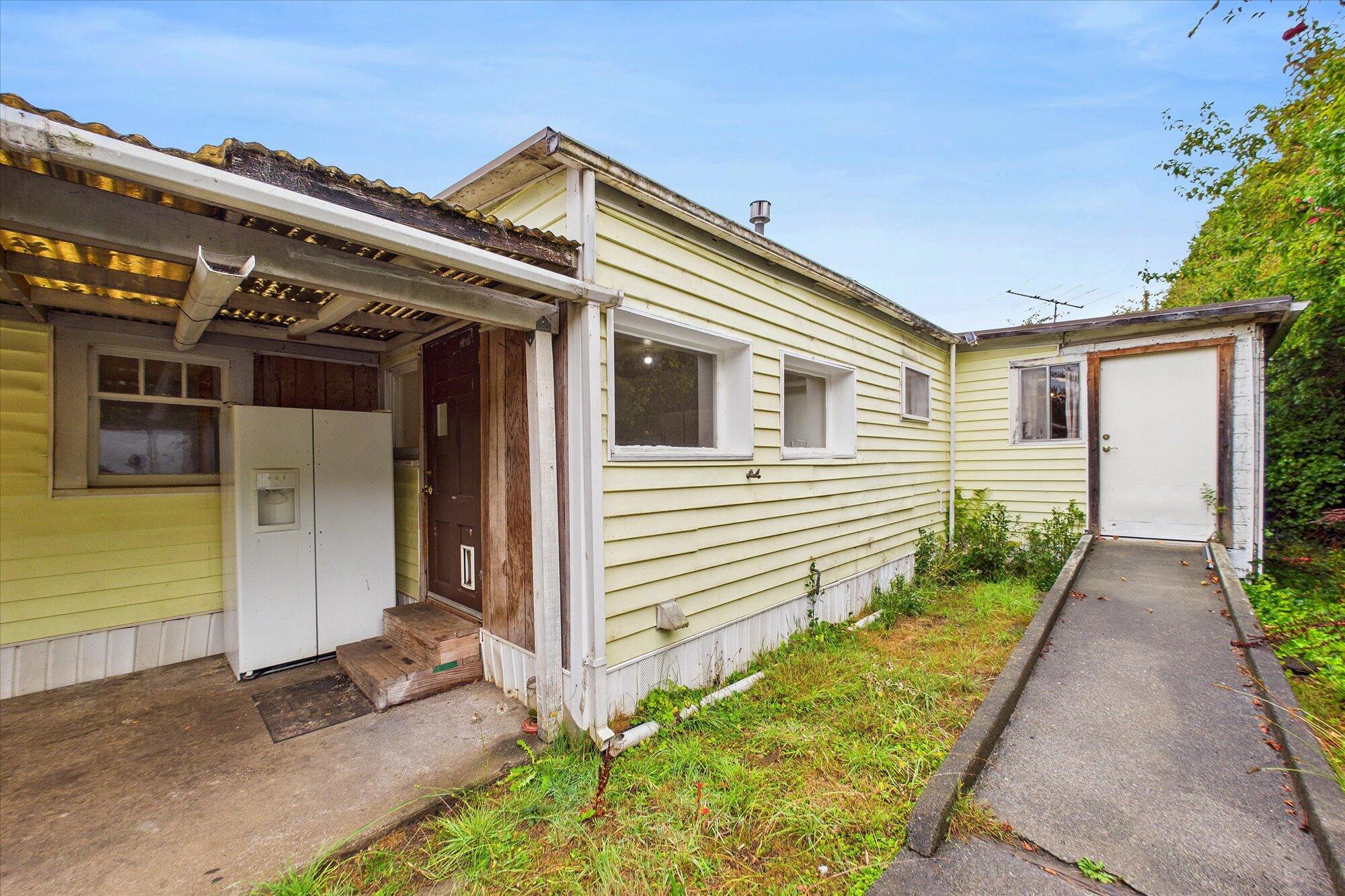 1893 B Avenue, McKinleyville