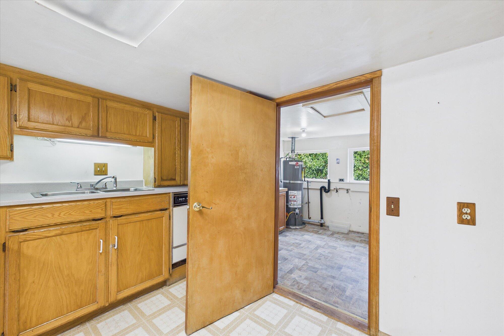1893 B Avenue, McKinleyville