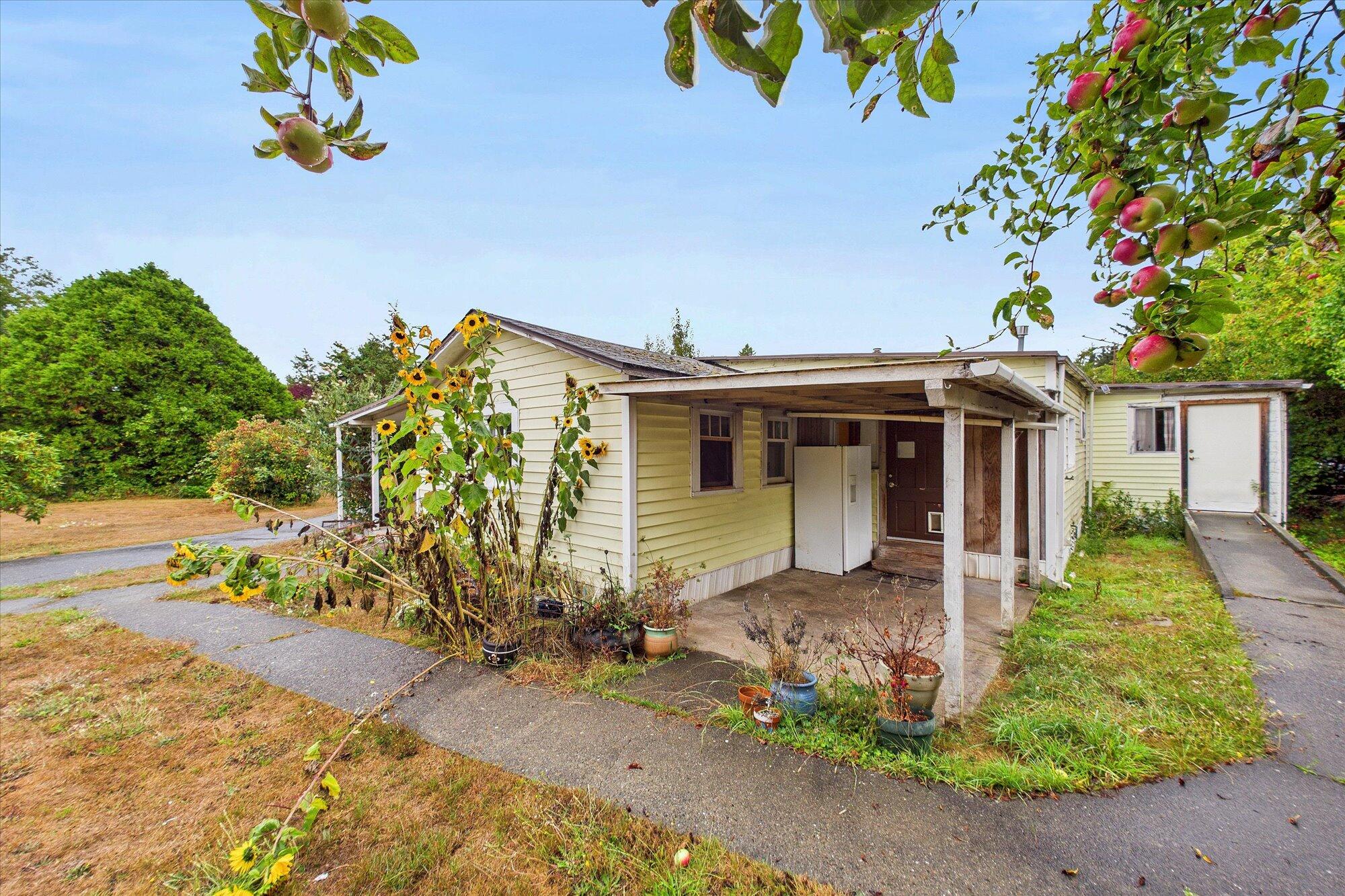 1893 B Avenue, McKinleyville
